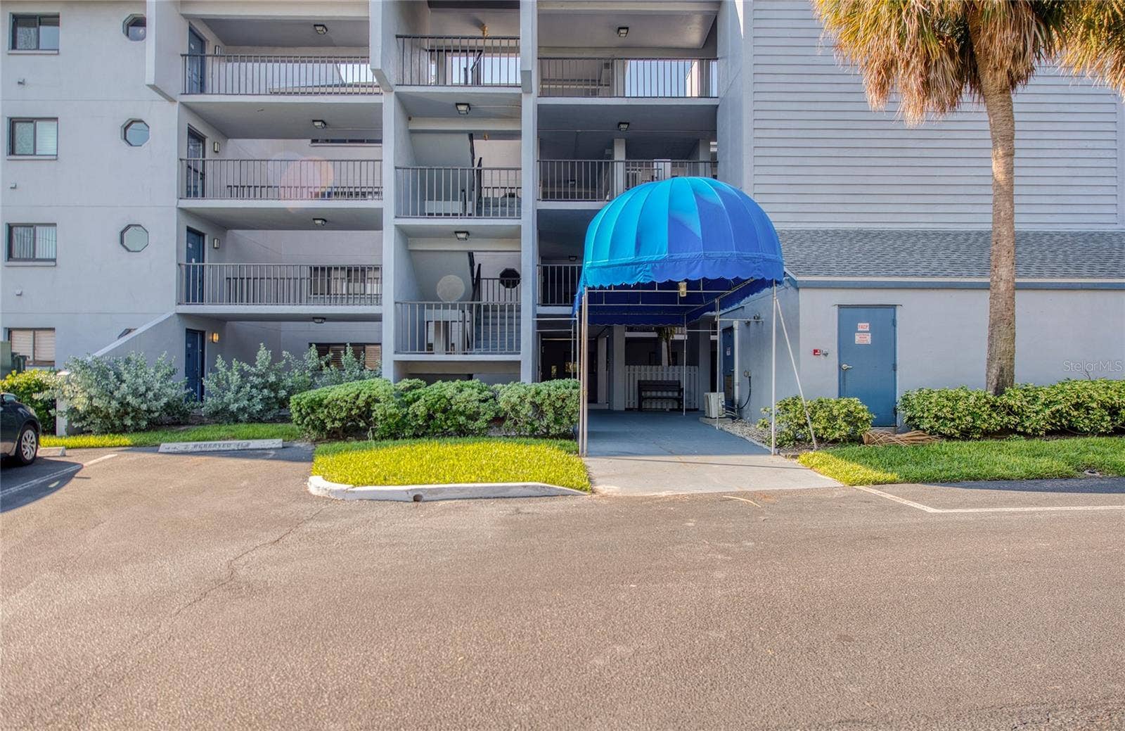 9200 PARK BOULEVARD, #105, Seminole, FL 33777 9200 PARK BOULEVARD, #105, Seminole, FL 33777