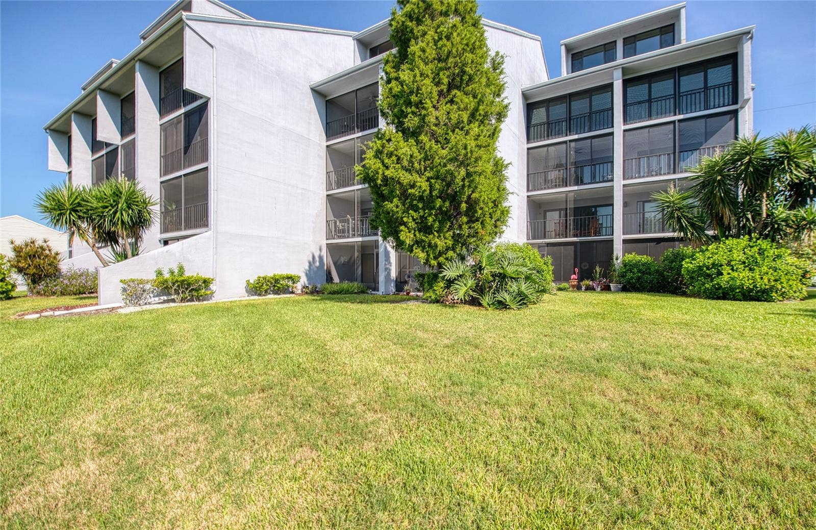 9200 PARK BOULEVARD, #105, Seminole, FL 33777 9200 PARK BOULEVARD, #105, Seminole, FL 33777
