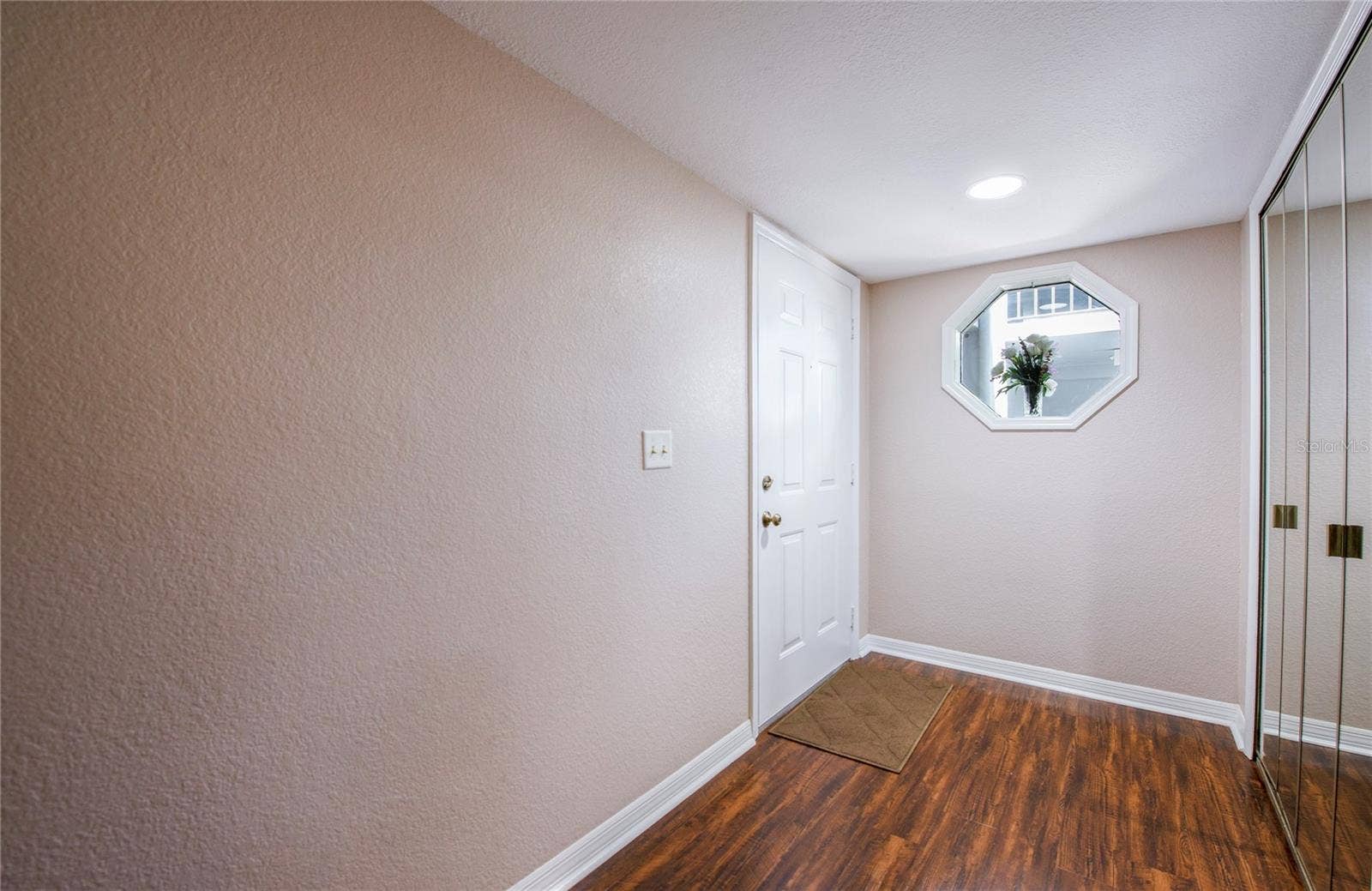9200 PARK BOULEVARD, #105, Seminole, FL 33777 9200 PARK BOULEVARD, #105, Seminole, FL 33777