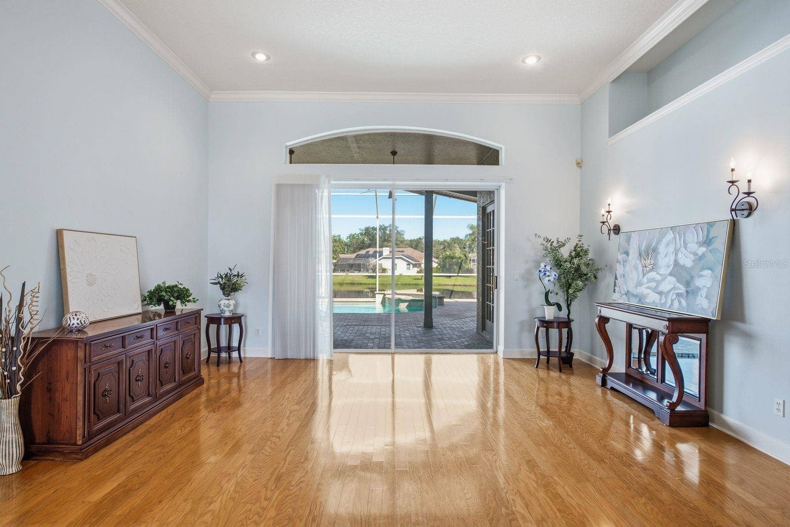 3763 EXECUTIVE DRIVE, Palm Harbor, FL 34685 Walk in first thing you see is the pool / pond