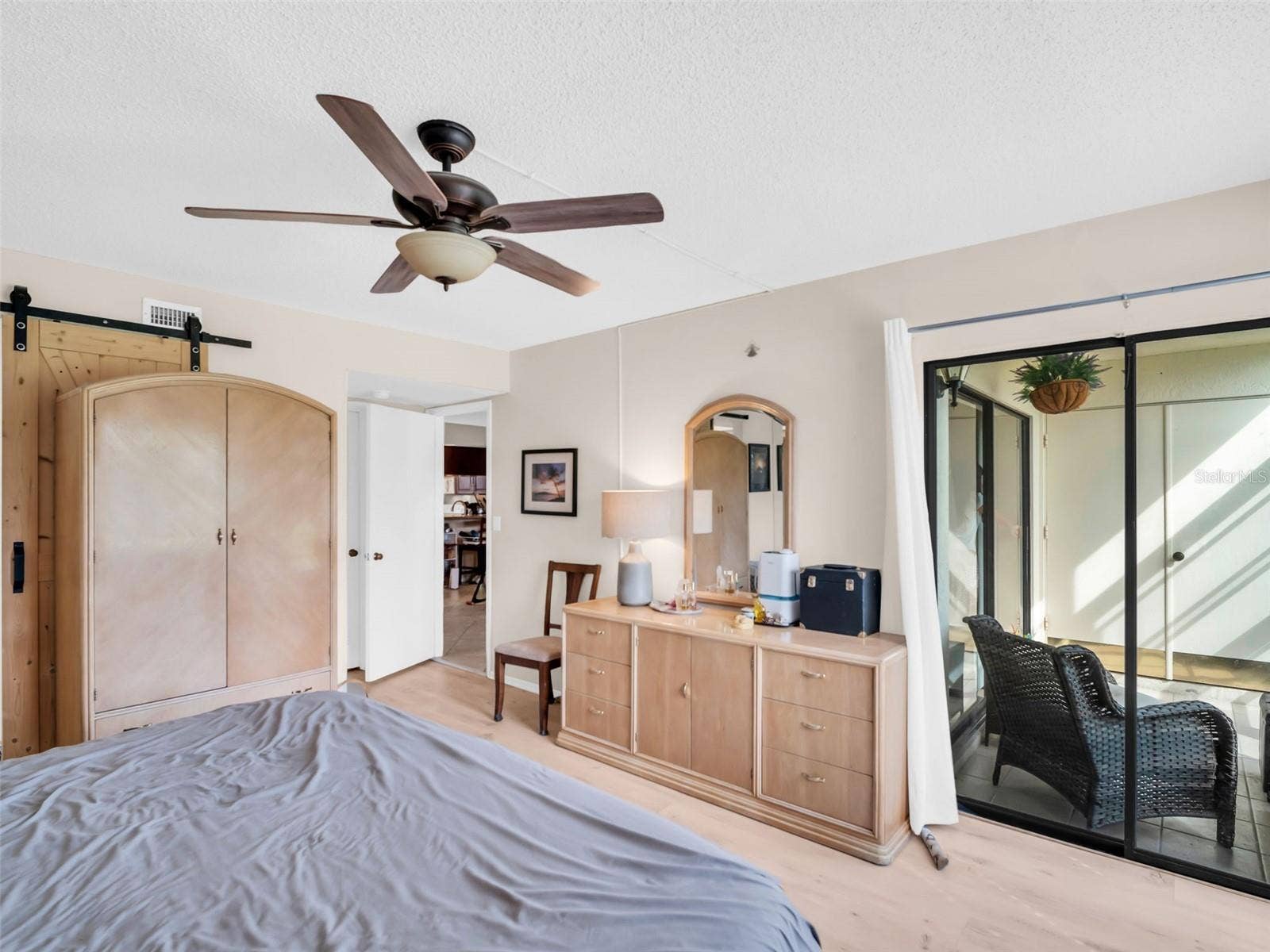 151 LAKEVIEW WAY, #151, Oldsmar, FL 34677