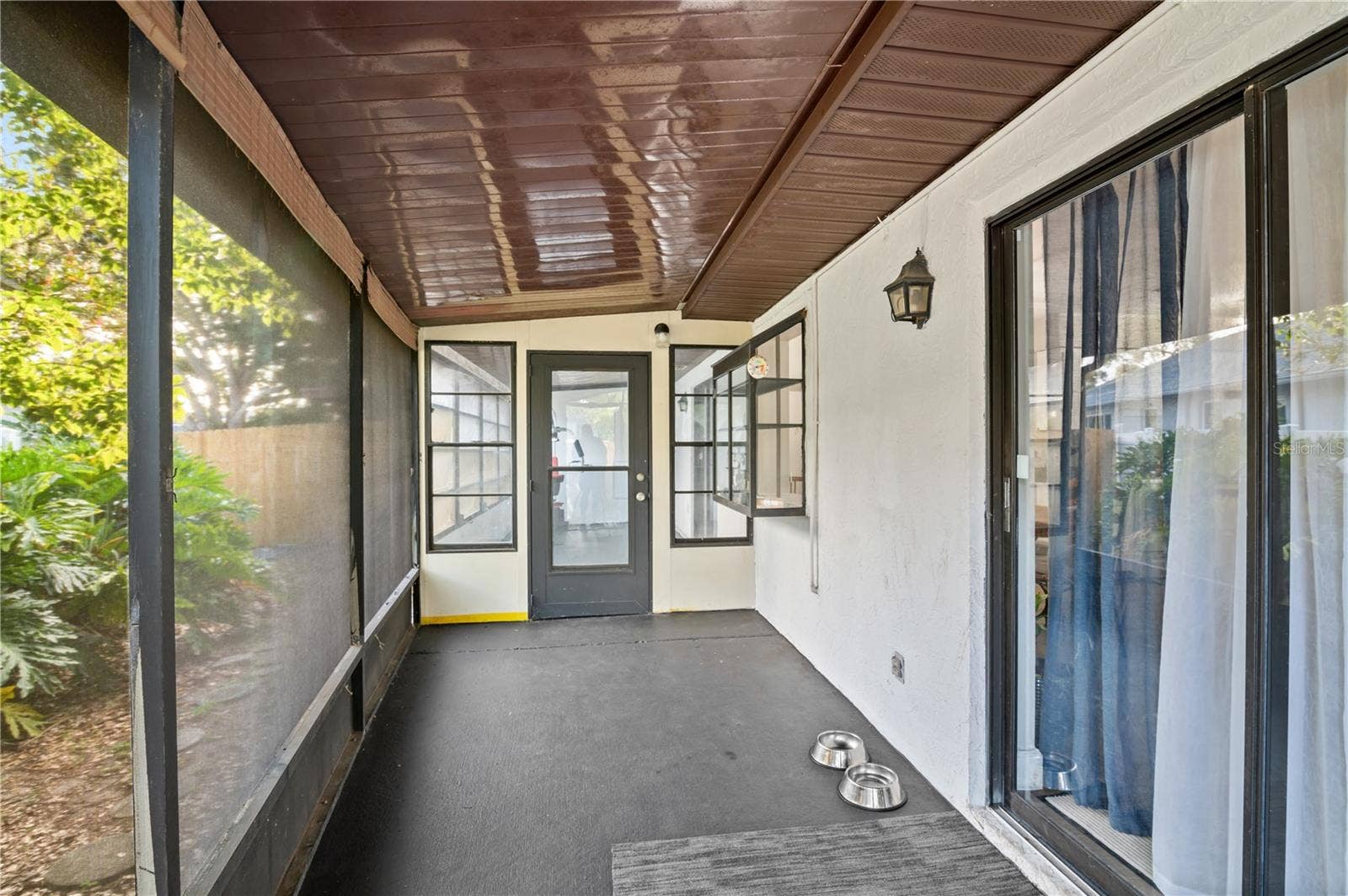 2031 DOVER COURT, Oldsmar, FL 34677 2031 DOVER COURT, Oldsmar, FL 34677