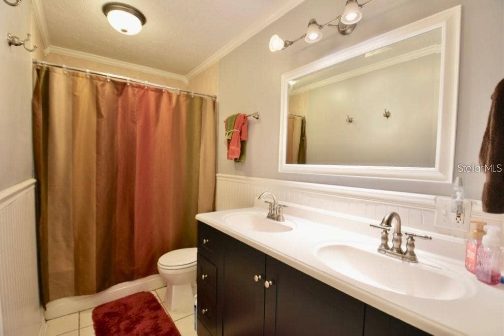 2310 25TH AVENUE W, Bradenton, FL 34205 2310 25TH AVENUE W, Bradenton, FL 34205