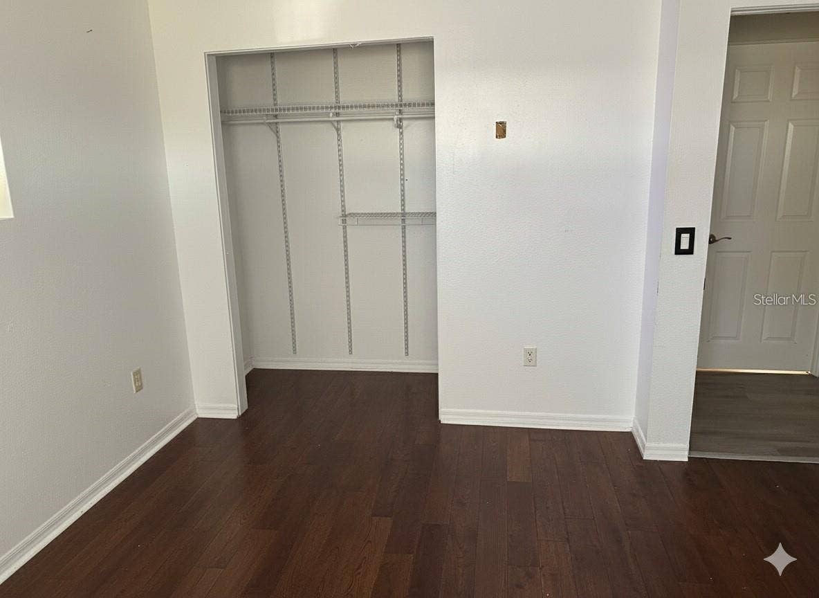 2310 25TH AVENUE W, Bradenton, FL 34205 2310 25TH AVENUE W, Bradenton, FL 34205