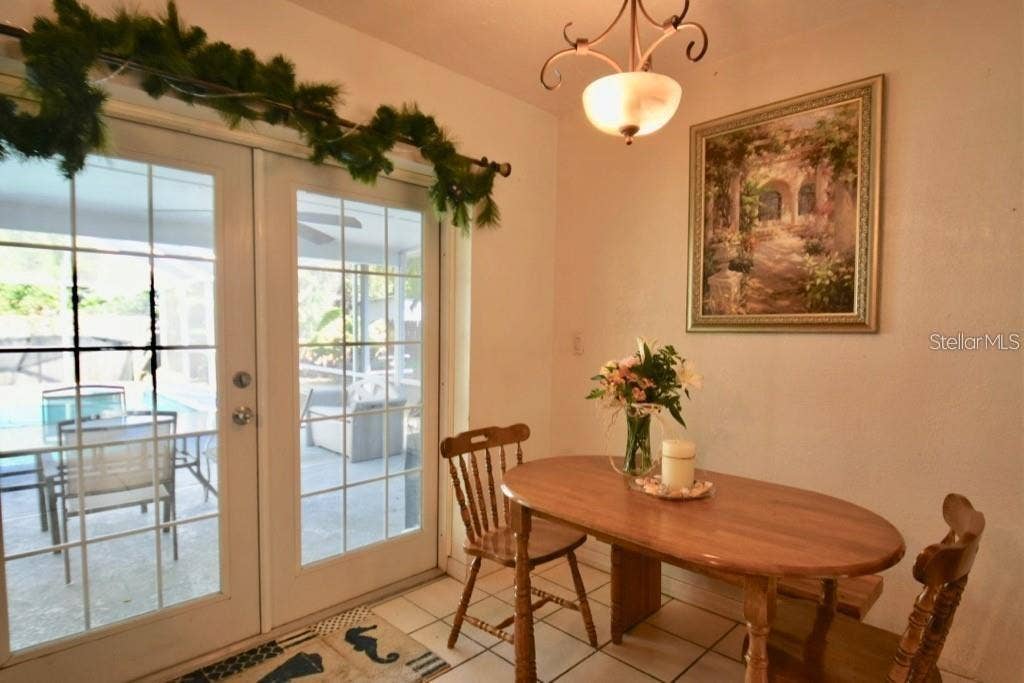 2310 25TH AVENUE W, Bradenton, FL 34205 2310 25TH AVENUE W, Bradenton, FL 34205