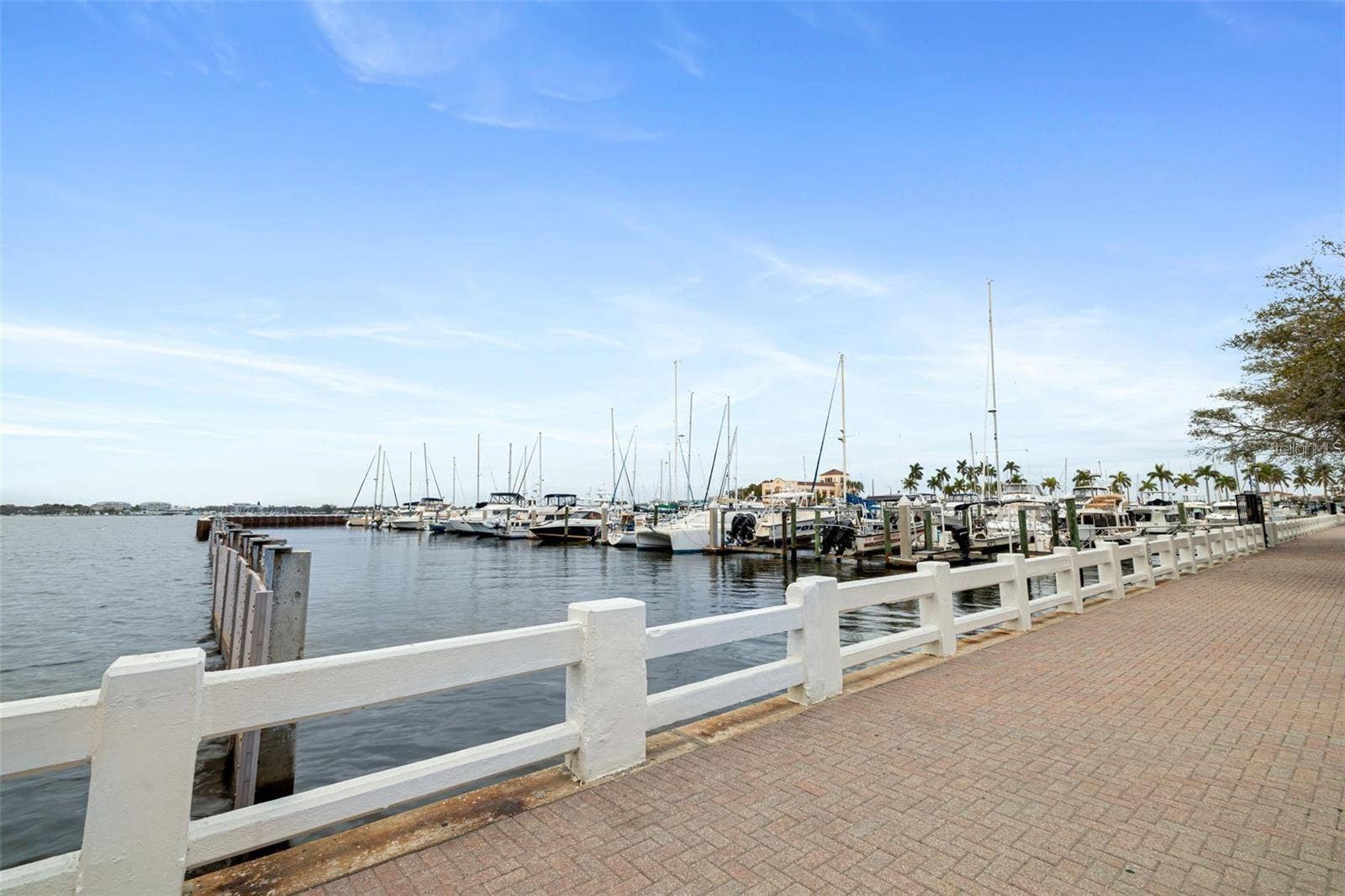 2310 25TH AVENUE W, Bradenton, FL 34205 2310 25TH AVENUE W, Bradenton, FL 34205