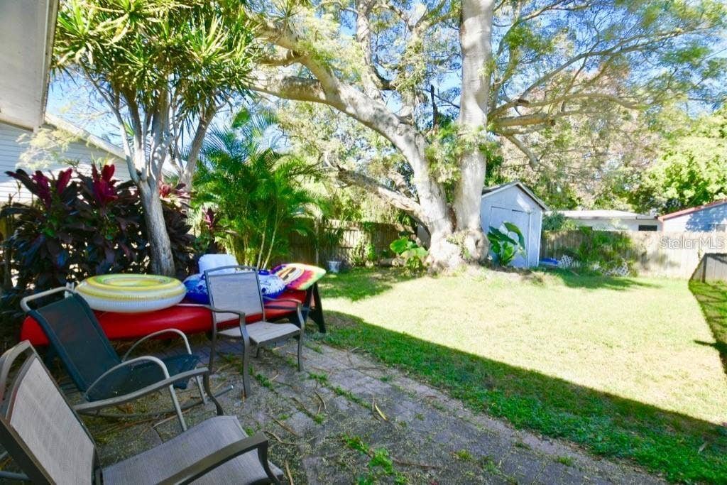 2310 25TH AVENUE W, Bradenton, FL 34205 2310 25TH AVENUE W, Bradenton, FL 34205