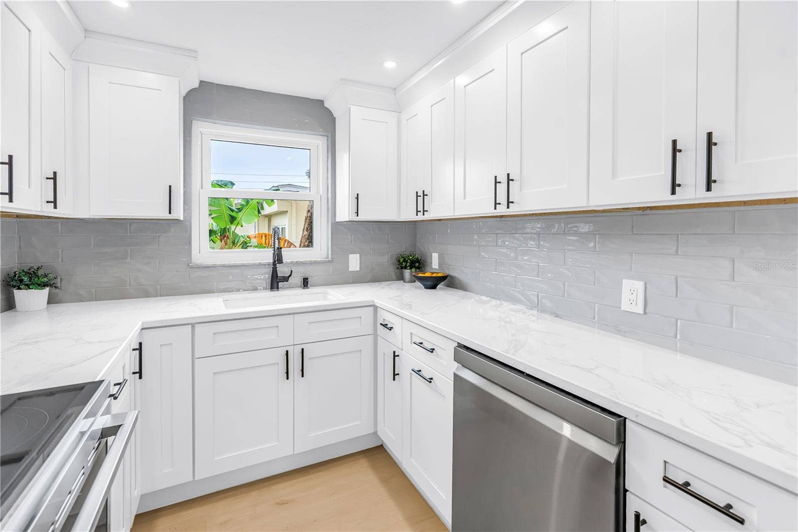 3575 GULF BOULEVARD, #103, St Pete Beach, FL 33706 3575 GULF BOULEVARD, #103, St Pete Beach, FL 33706