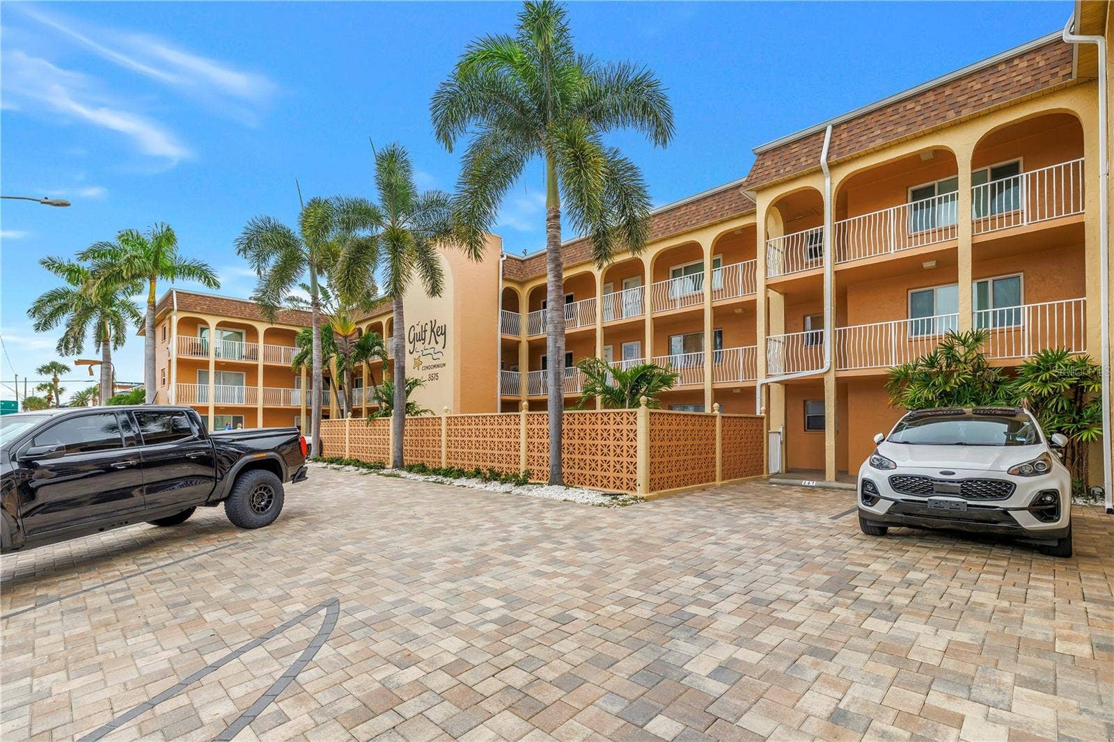 3575 GULF BOULEVARD, #103, St Pete Beach, FL 33706 3575 GULF BOULEVARD, #103, St Pete Beach, FL 33706