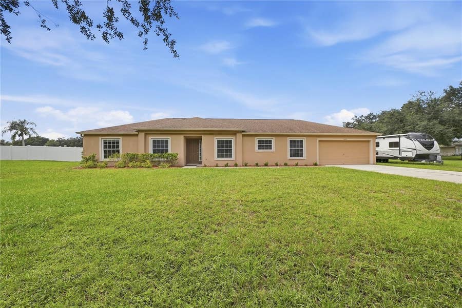 Property photo for Dover, FL