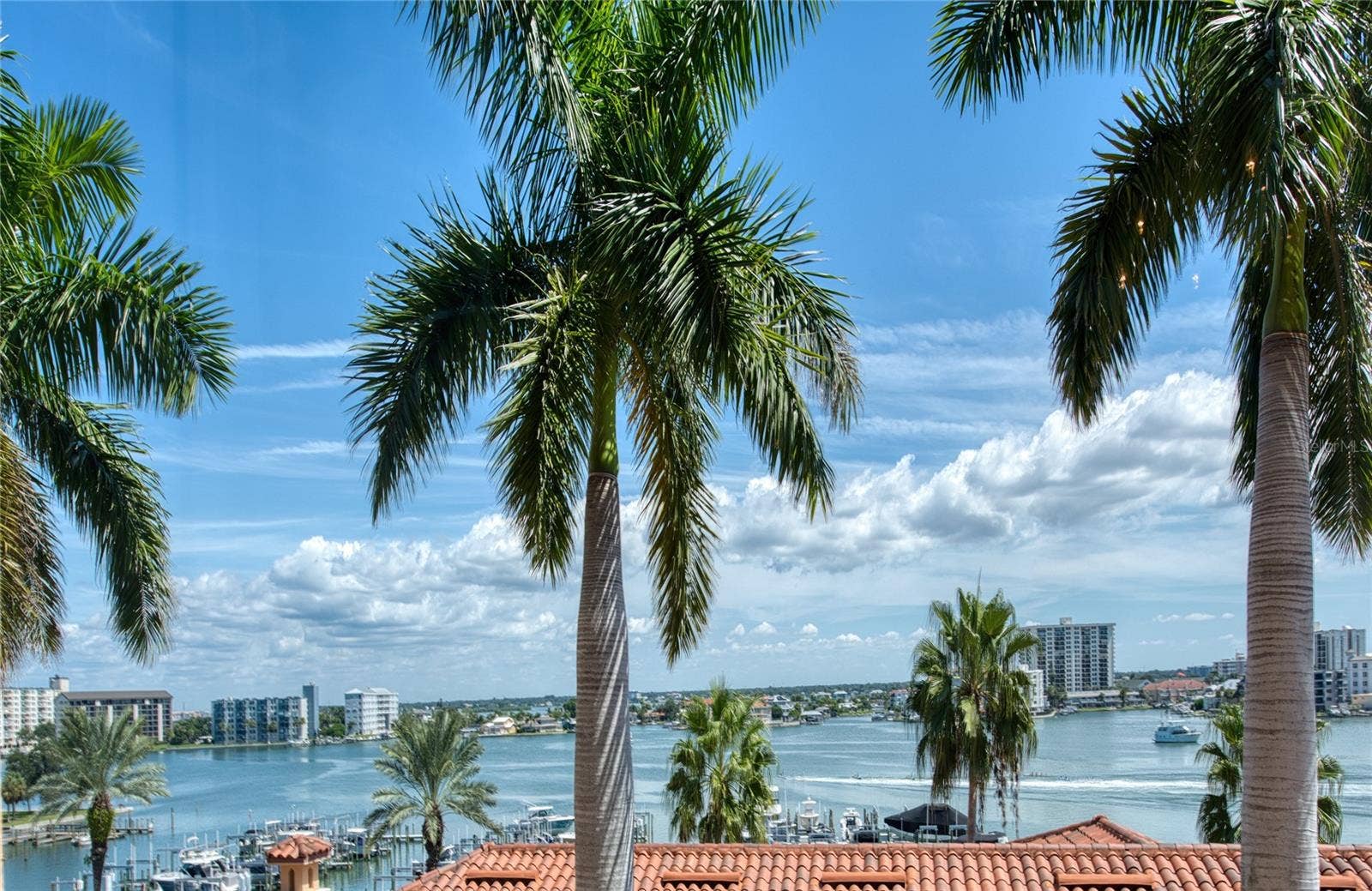 with direct facing Water Views