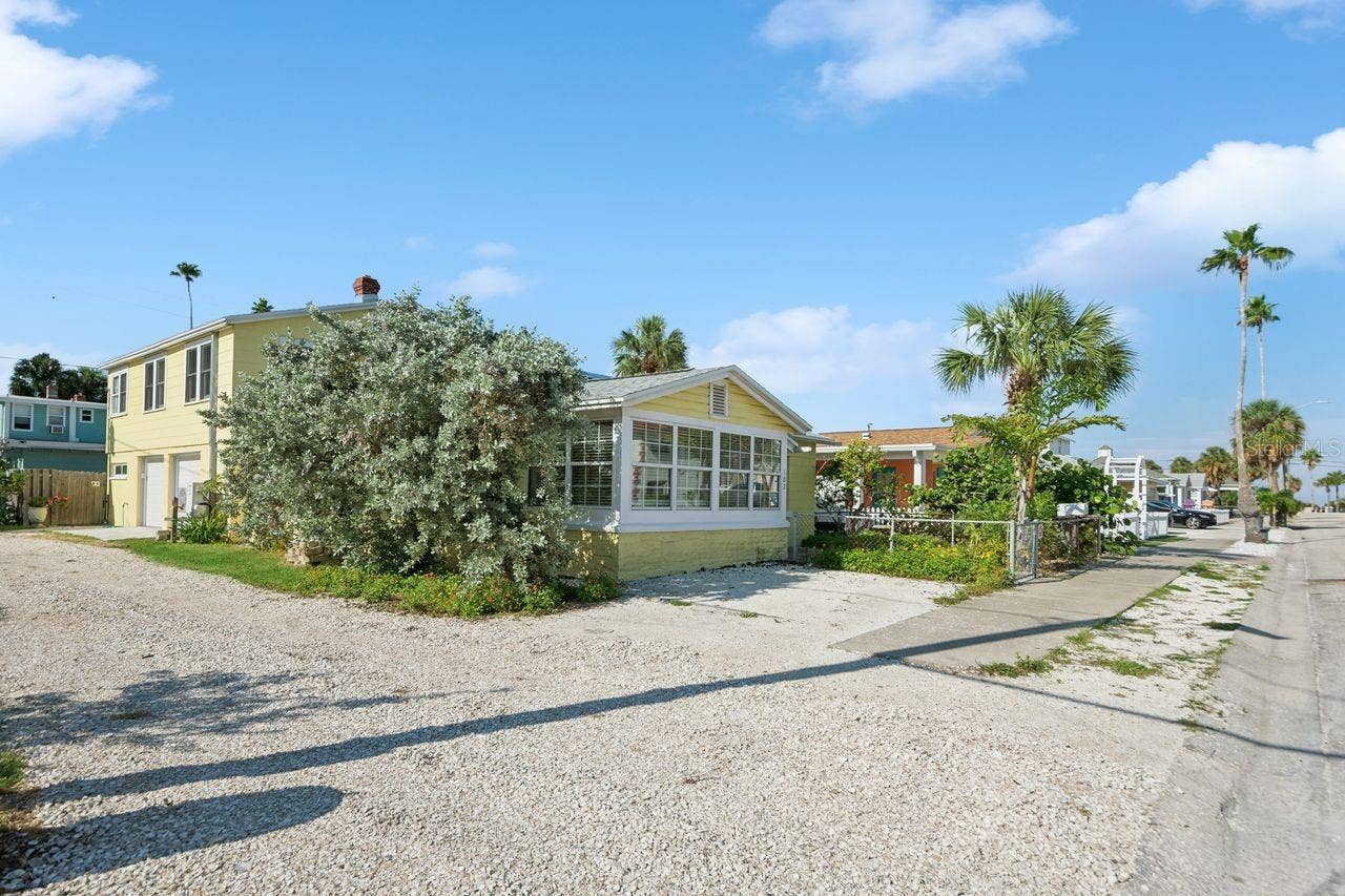 102 11TH AVENUE, St Pete Beach, FL 33706 102 11TH AVENUE, St Pete Beach, FL 33706