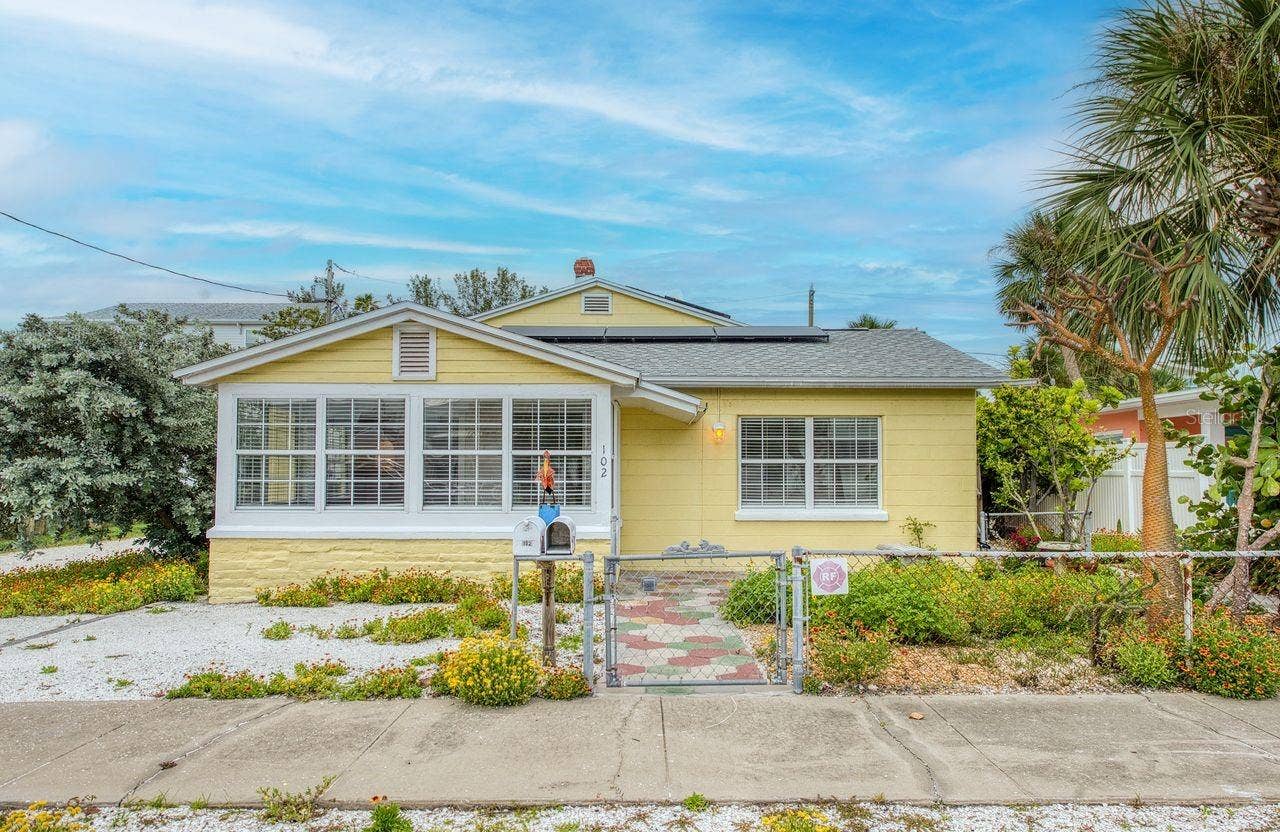 102 11TH AVENUE, St Pete Beach, FL 33706 102 11TH AVENUE, St Pete Beach, FL 33706