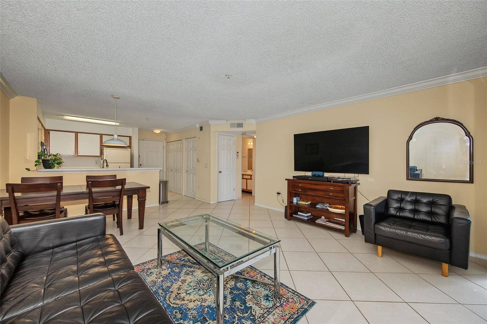 2400 FEATHER SOUND DRIVE, #123, Clearwater, FL 33762 Open Floor Plan