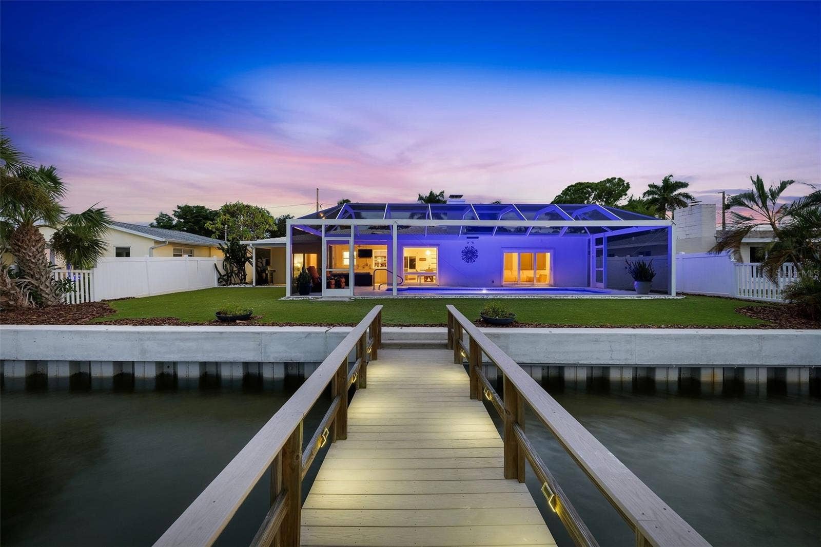 2440 S SHORE DRIVE SE, St Petersburg, FL 33705 2440 S SHORE DRIVE SE, St Petersburg, FL 33705