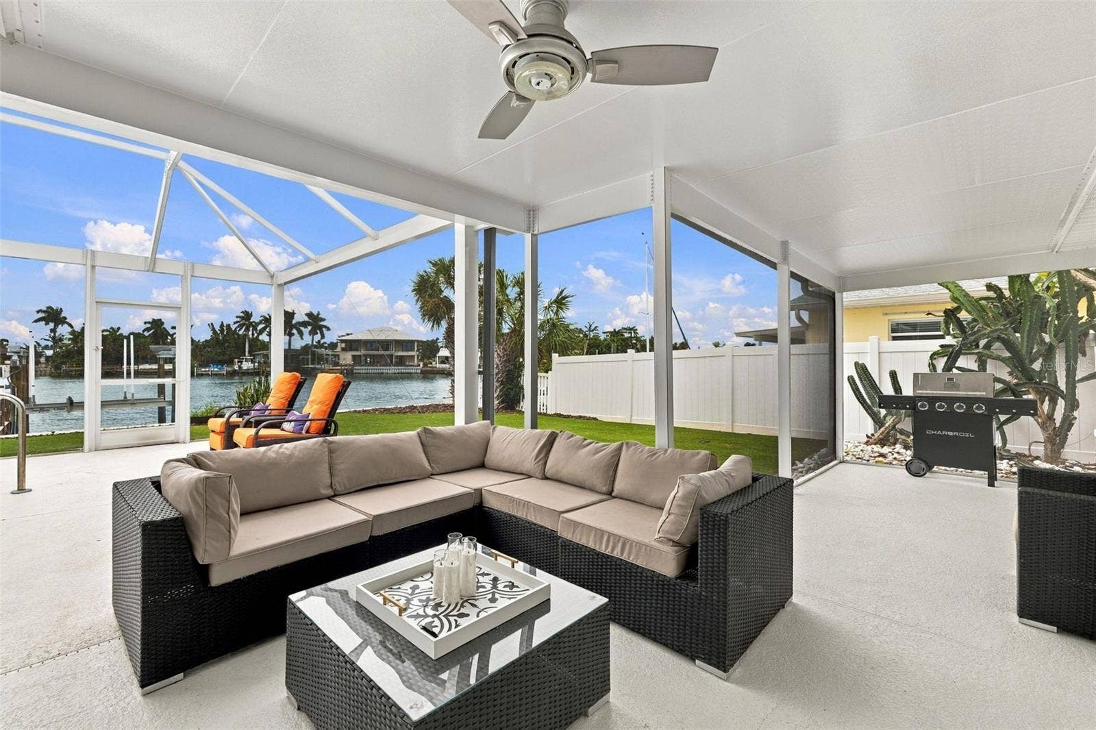2440 S SHORE DRIVE SE, St Petersburg, FL 33705 2440 S SHORE DRIVE SE, St Petersburg, FL 33705