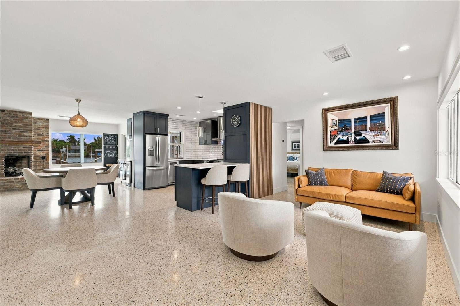 2440 S SHORE DRIVE SE, St Petersburg, FL 33705 2440 S SHORE DRIVE SE, St Petersburg, FL 33705