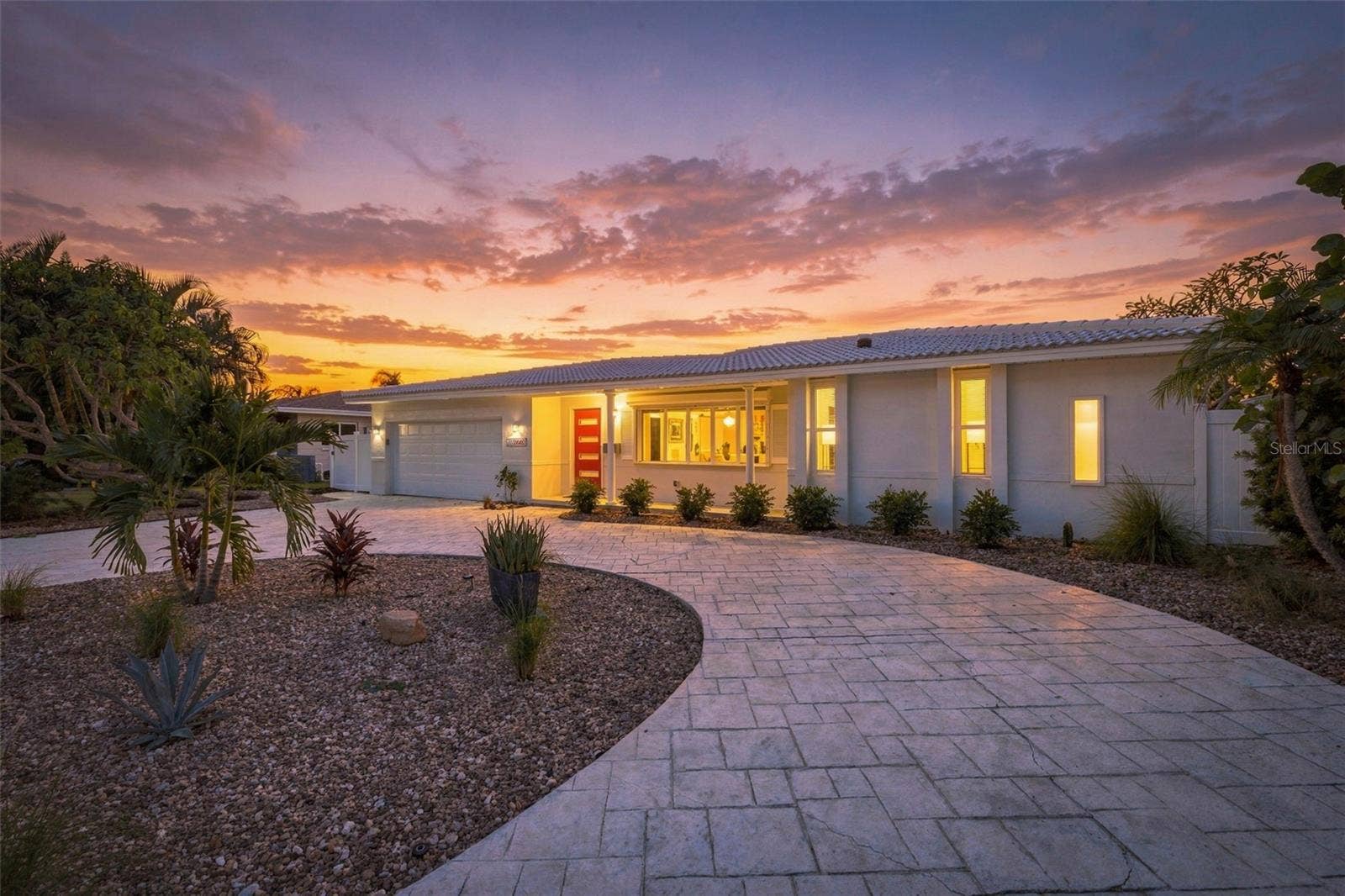 2440 S SHORE DRIVE SE, St Petersburg, FL 33705 2440 S SHORE DRIVE SE, St Petersburg, FL 33705