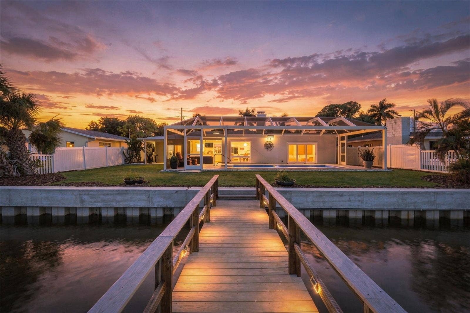 2440 S SHORE DRIVE SE, St Petersburg, FL 33705 2440 S SHORE DRIVE SE, St Petersburg, FL 33705