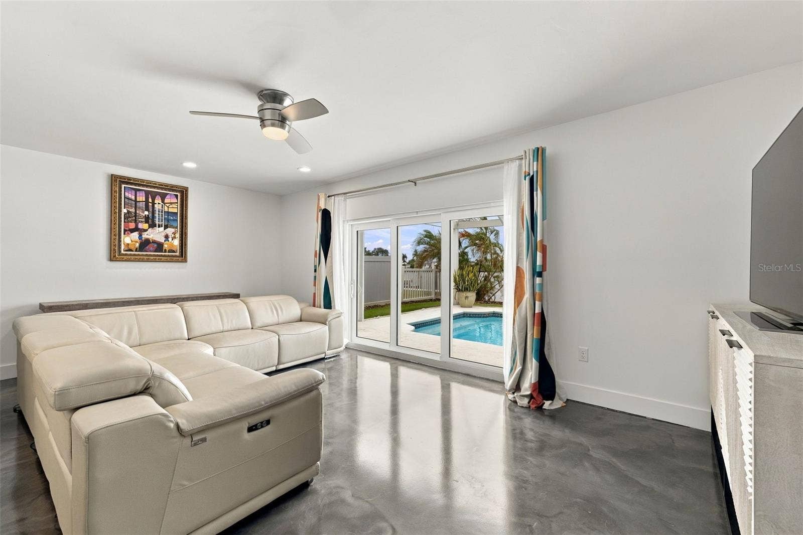 2440 S SHORE DRIVE SE, St Petersburg, FL 33705 2440 S SHORE DRIVE SE, St Petersburg, FL 33705