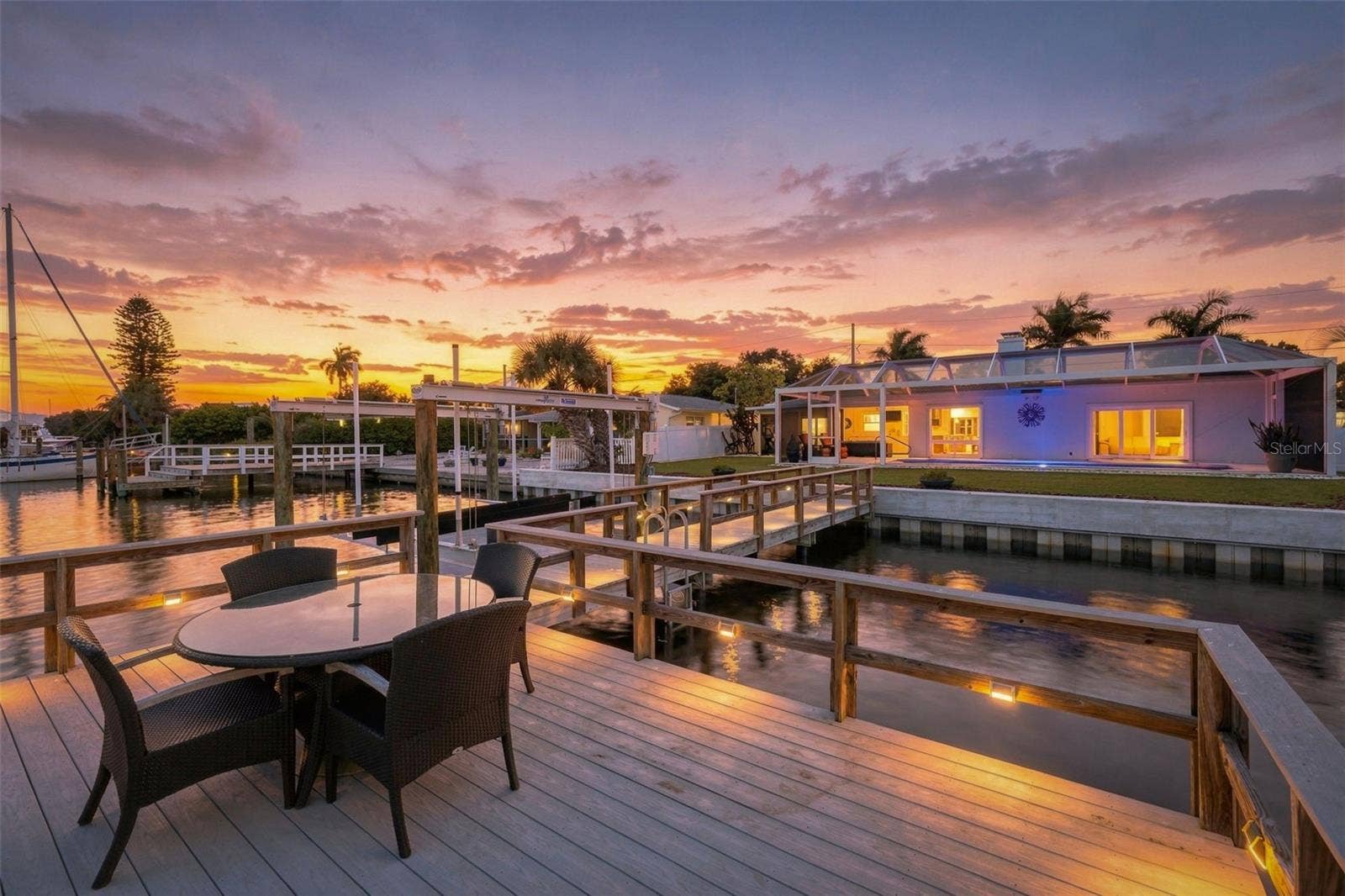 2440 S SHORE DRIVE SE, St Petersburg, FL 33705 2440 S SHORE DRIVE SE, St Petersburg, FL 33705
