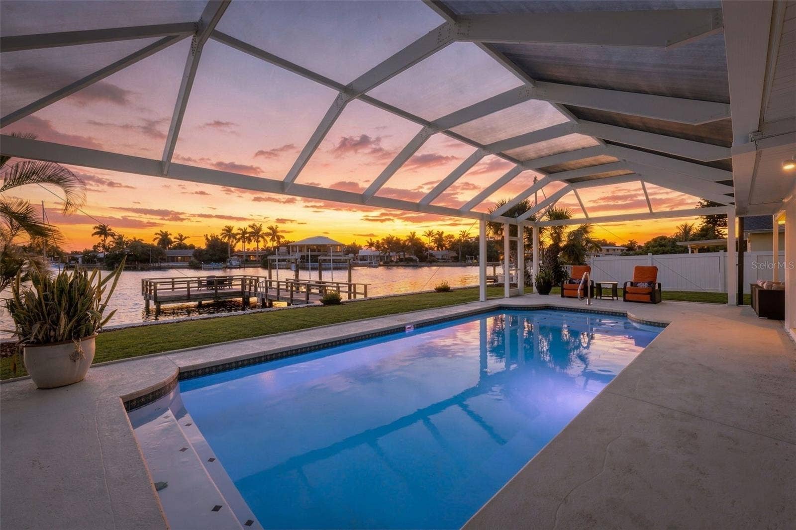 2440 S SHORE DRIVE SE, St Petersburg, FL 33705 2440 S SHORE DRIVE SE, St Petersburg, FL 33705