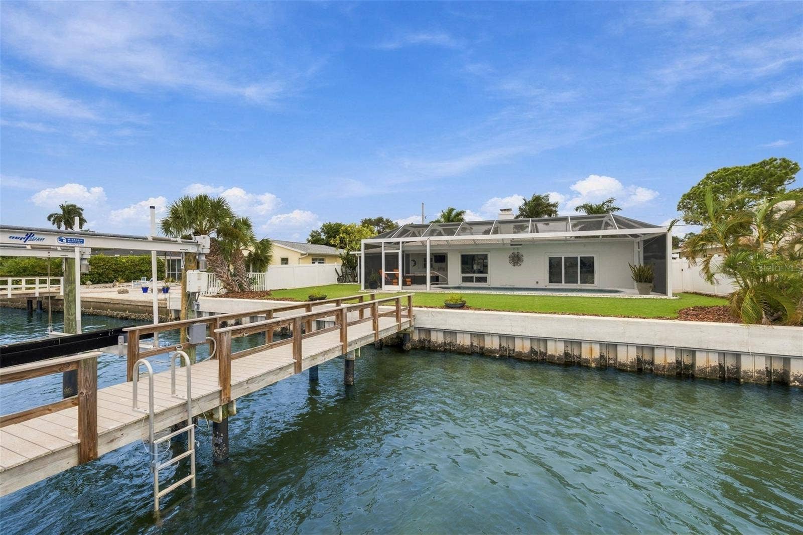 2440 S SHORE DRIVE SE, St Petersburg, FL 33705 2440 S SHORE DRIVE SE, St Petersburg, FL 33705