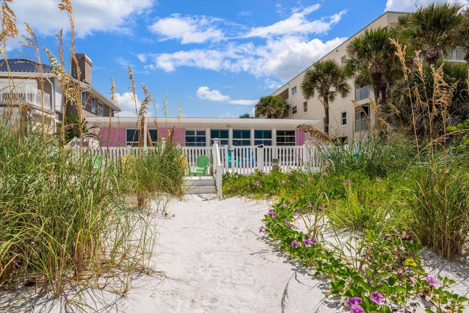 1512 GULF BOULEVARD, Indian Rocks Beach, FL 33785 Beach side of main home