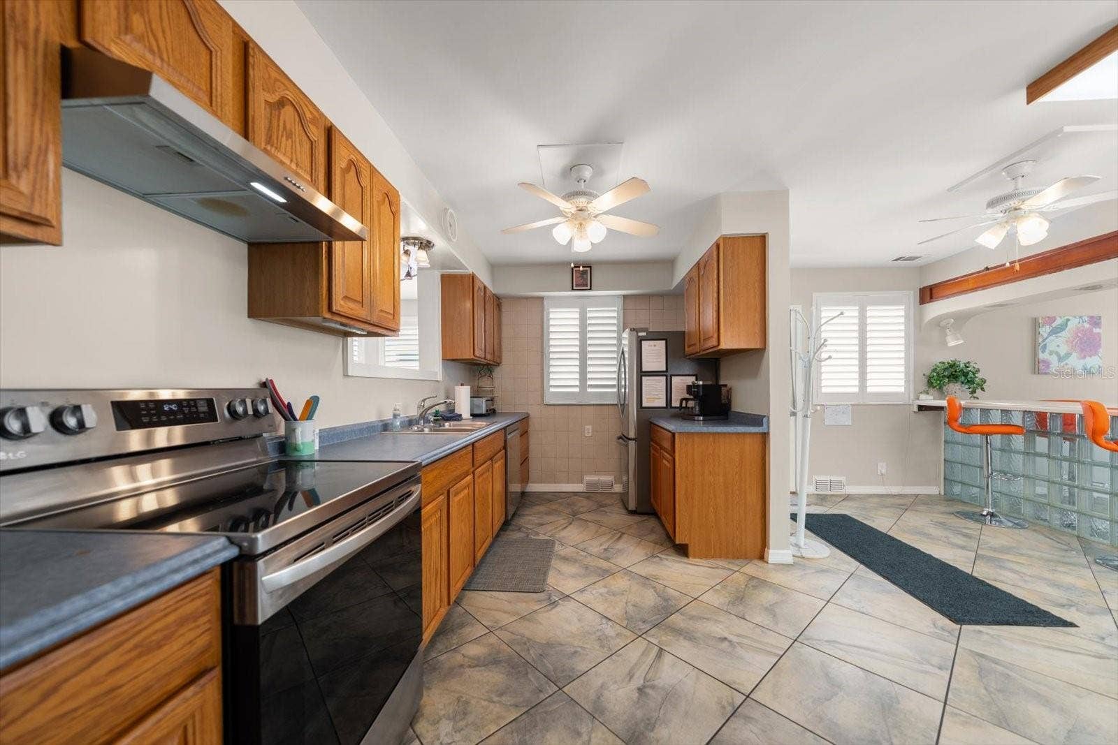 1512 GULF BOULEVARD, Indian Rocks Beach, FL 33785 Main home-kitchen area with newer applicances
