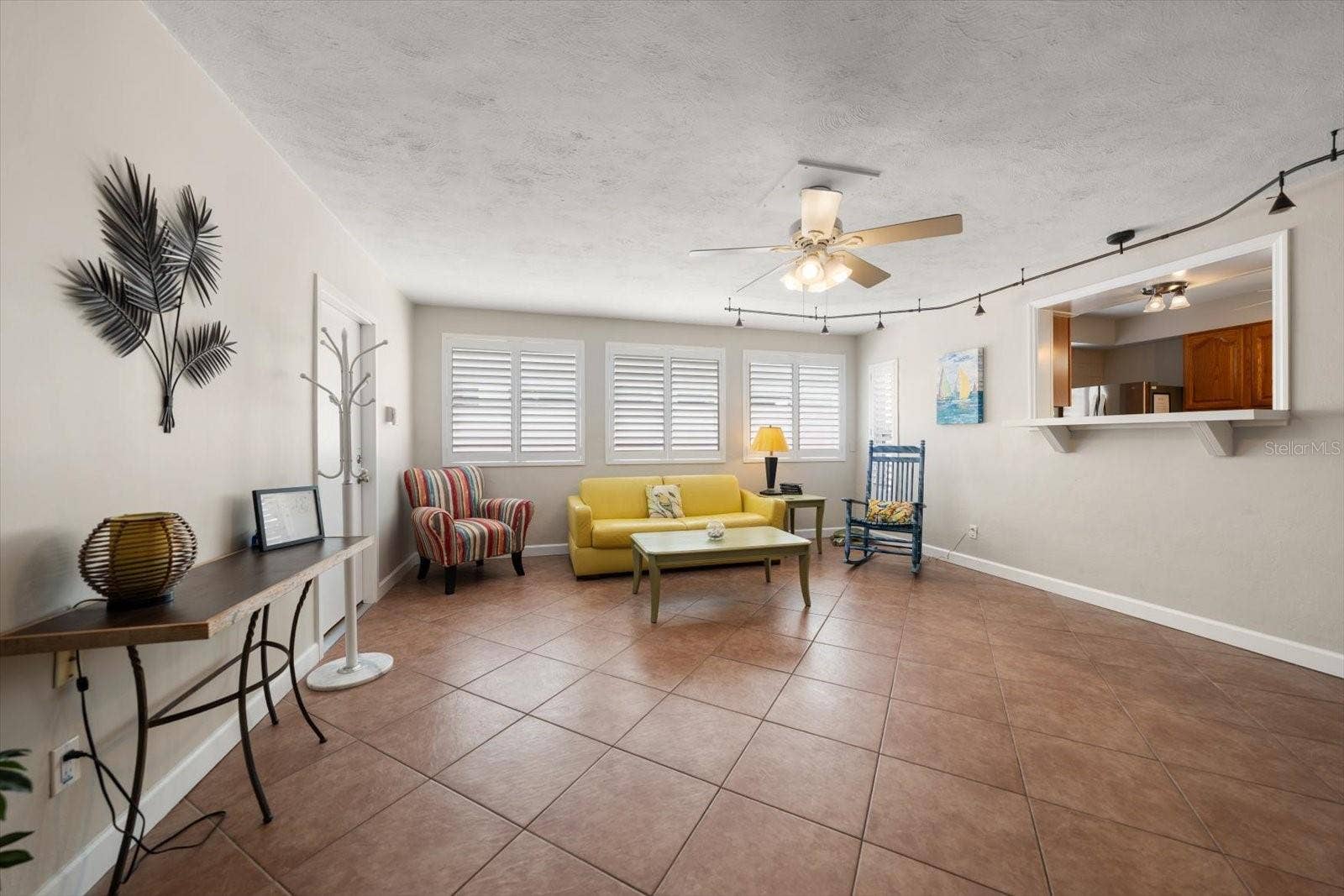 1512 GULF BOULEVARD, Indian Rocks Beach, FL 33785 Main home-Family room area