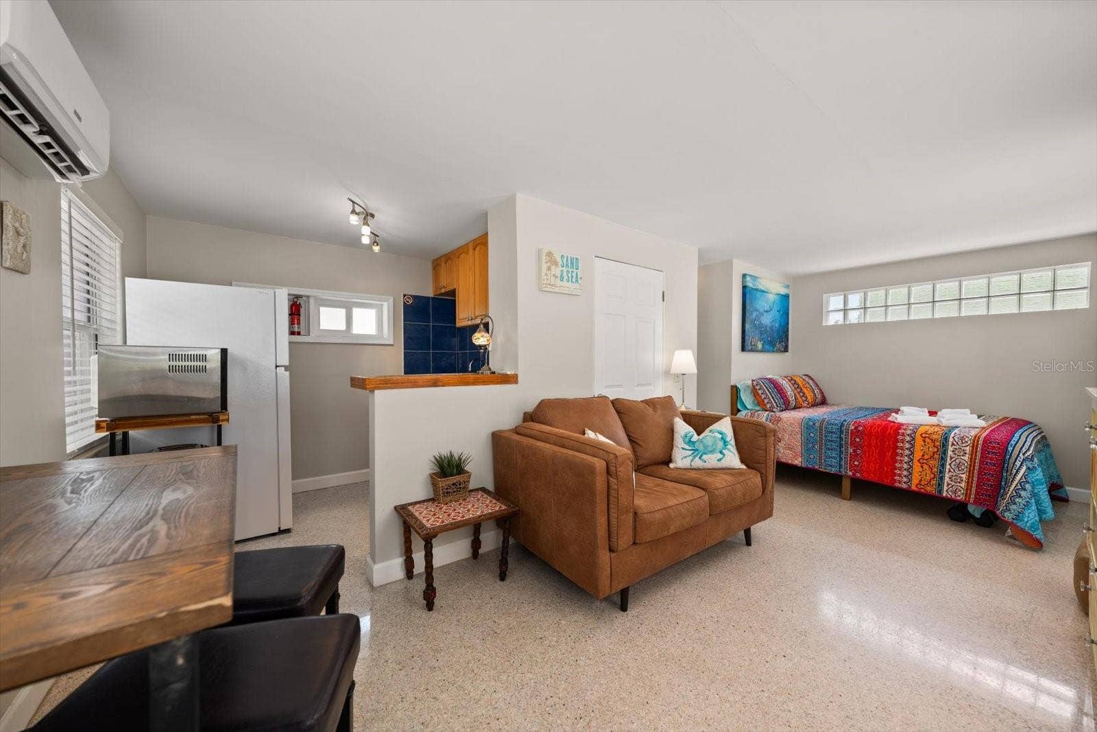 1512 GULF BOULEVARD, Indian Rocks Beach, FL 33785 Efficiency apartment