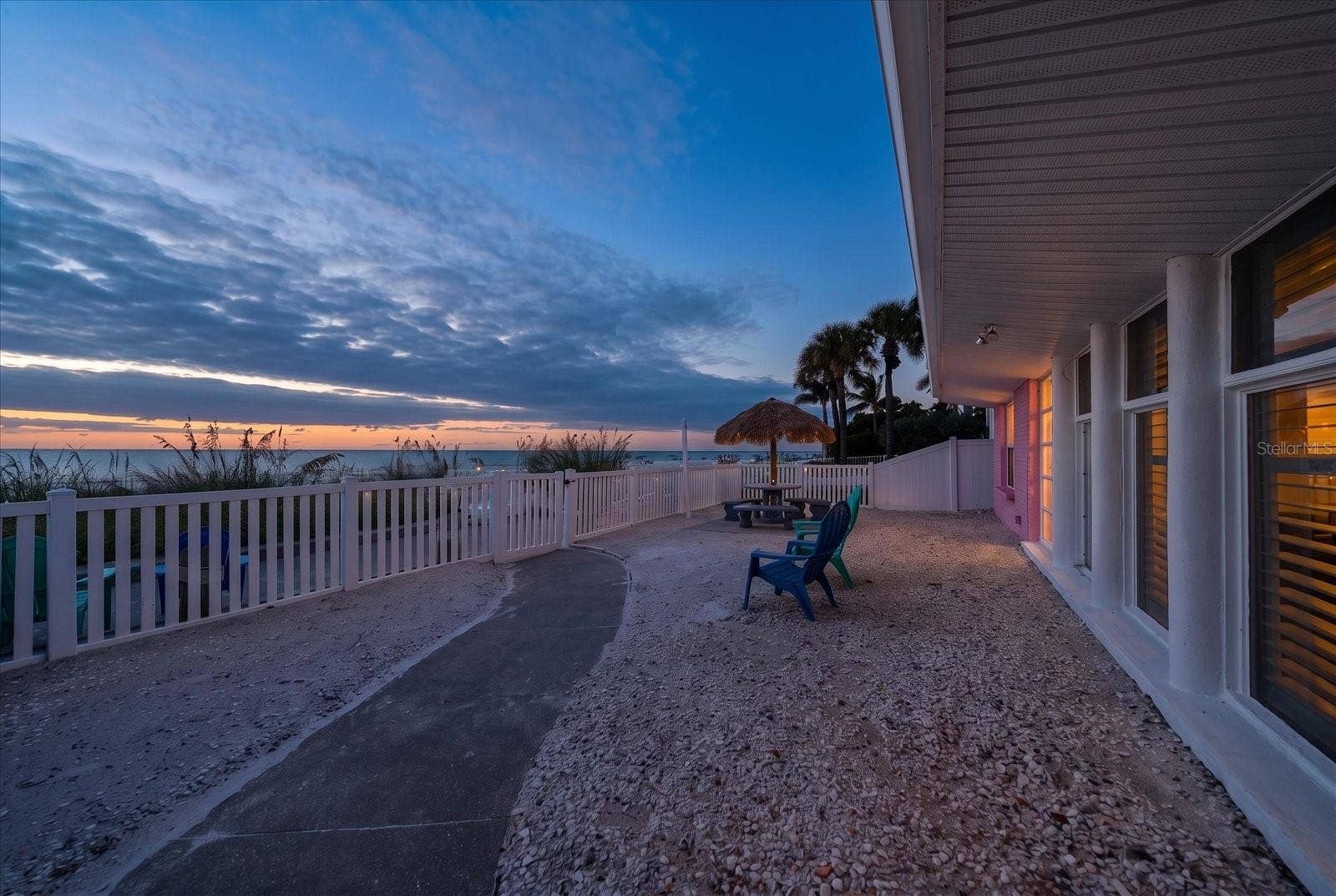 1512 GULF BOULEVARD, Indian Rocks Beach, FL 33785 Peaceful setting