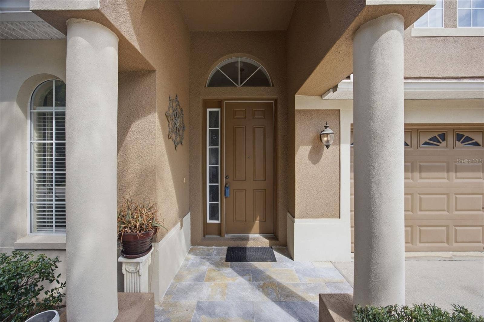 2524 CROSS MORE STREET, Valrico, FL 33594 Front Door