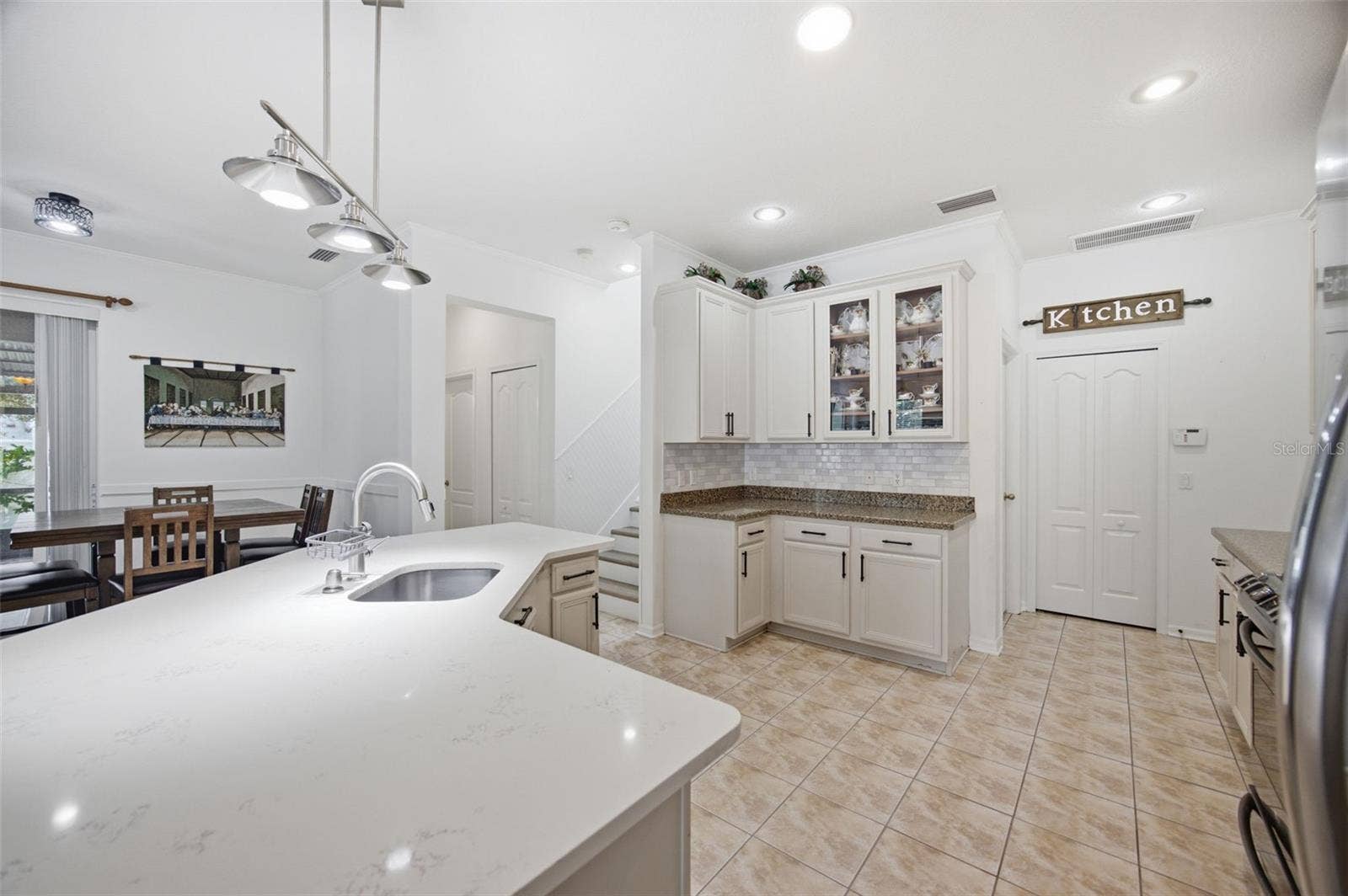 2524 CROSS MORE STREET, Valrico, FL 33594 Kitchen