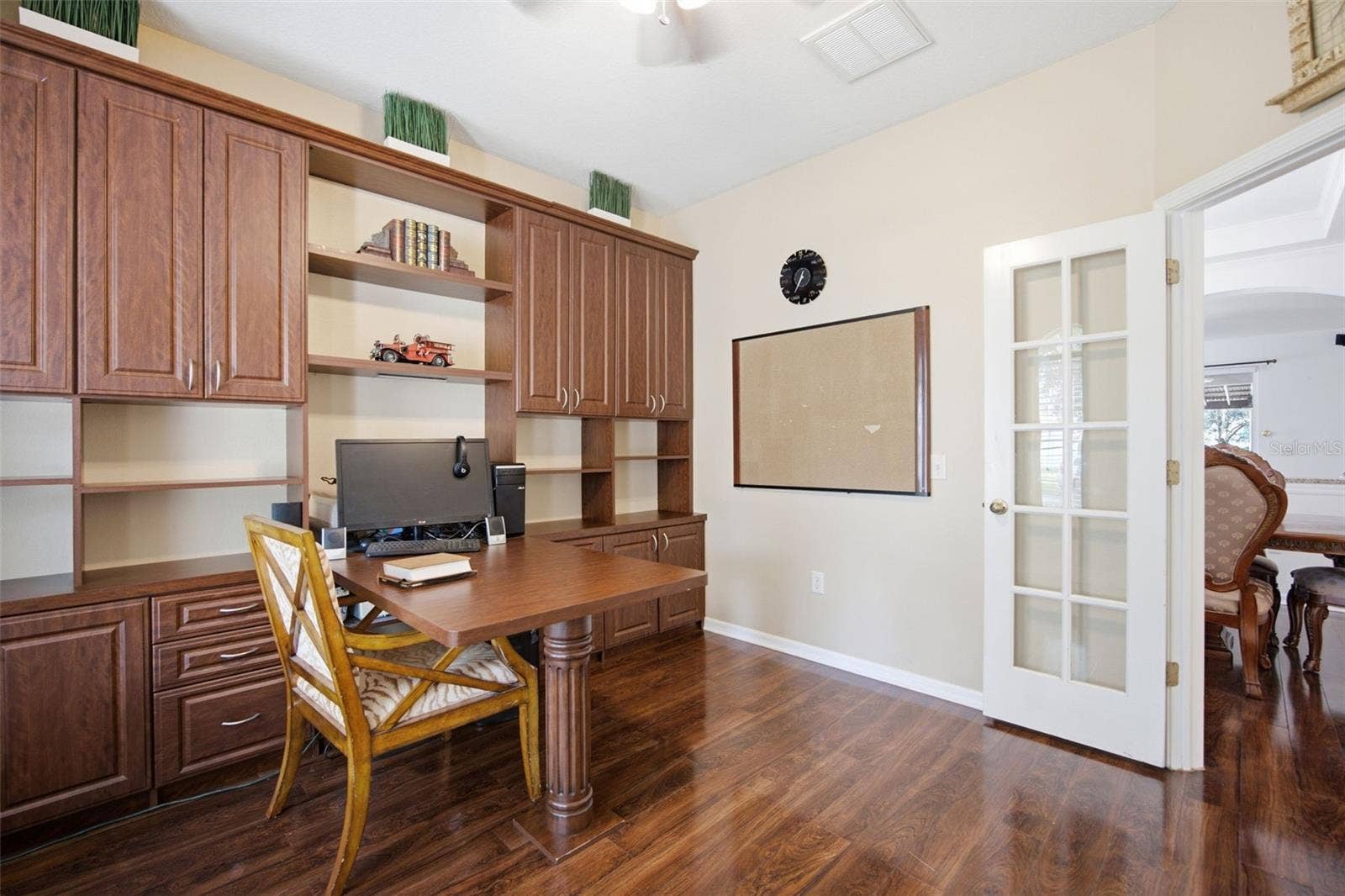 2524 CROSS MORE STREET, Valrico, FL 33594 Office