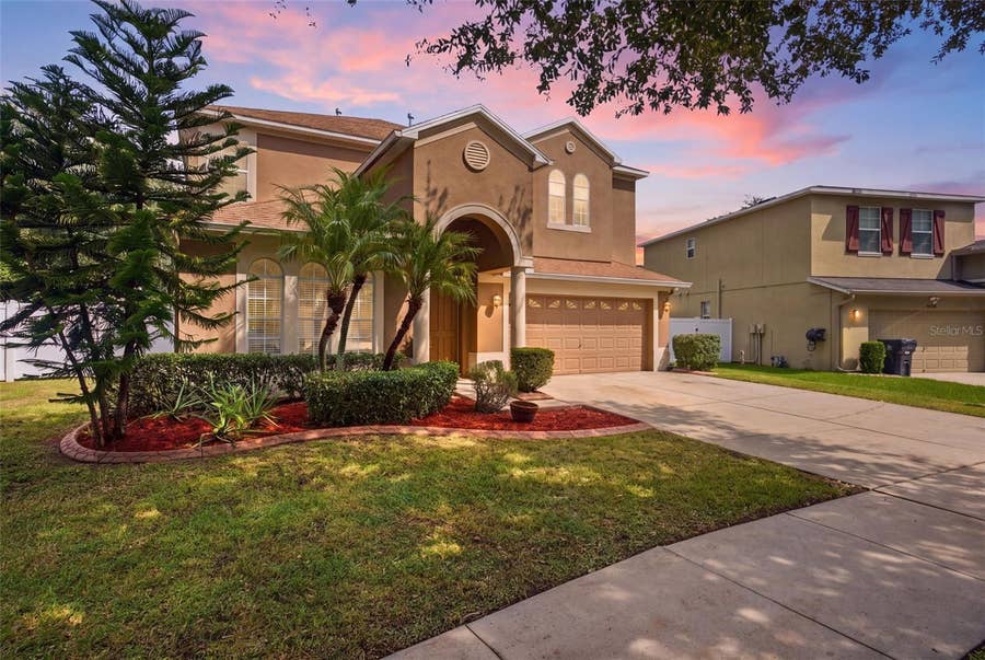 Property photo for 2524 CROSS MORE STREET, Valrico, FL