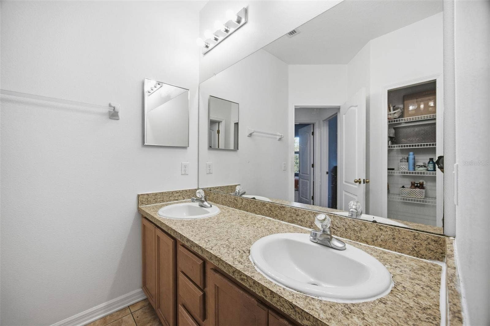 2524 CROSS MORE STREET, Valrico, FL 33594 Bathroom 2