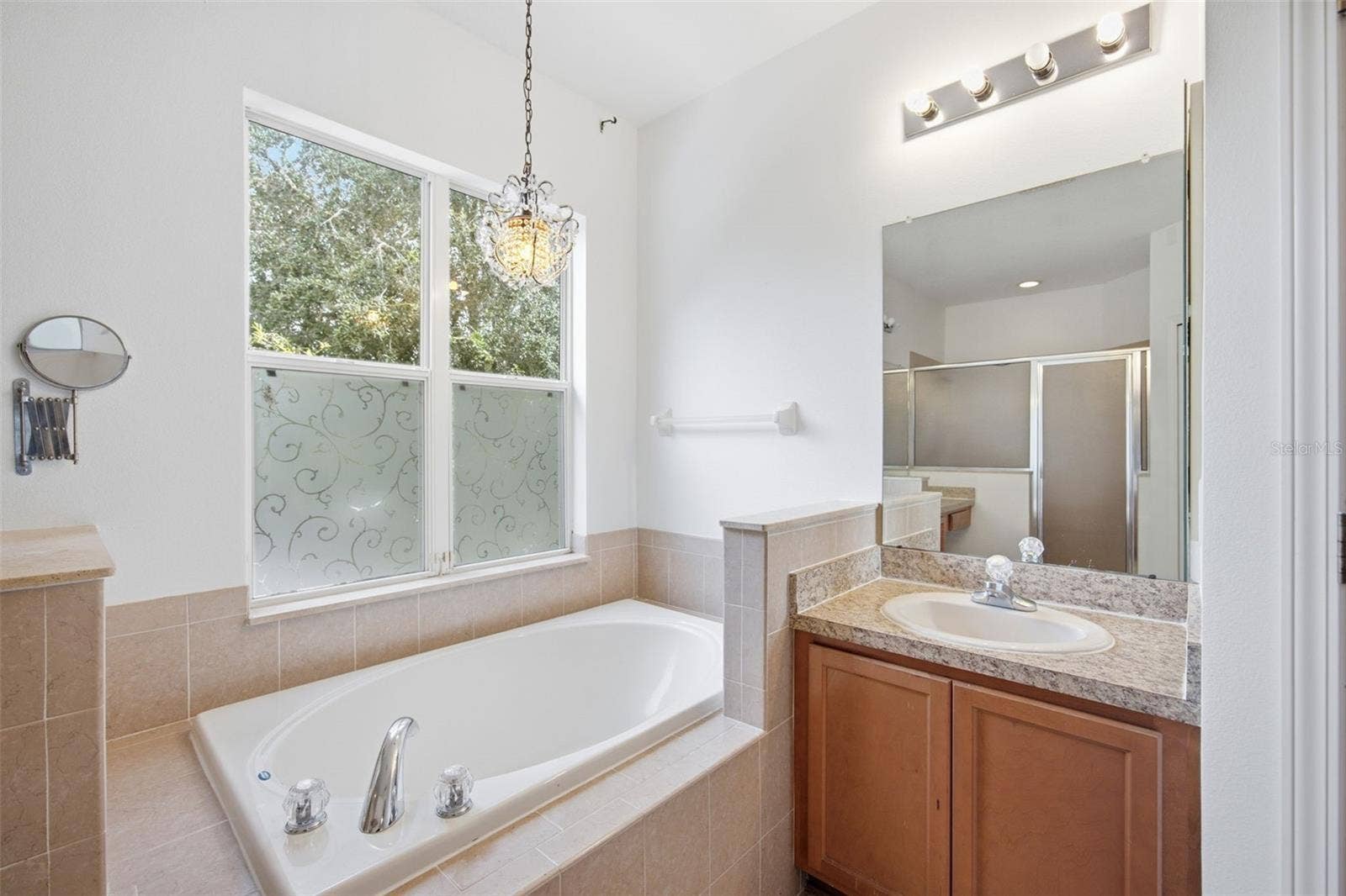 2524 CROSS MORE STREET, Valrico, FL 33594 Primary Bedroom Bath