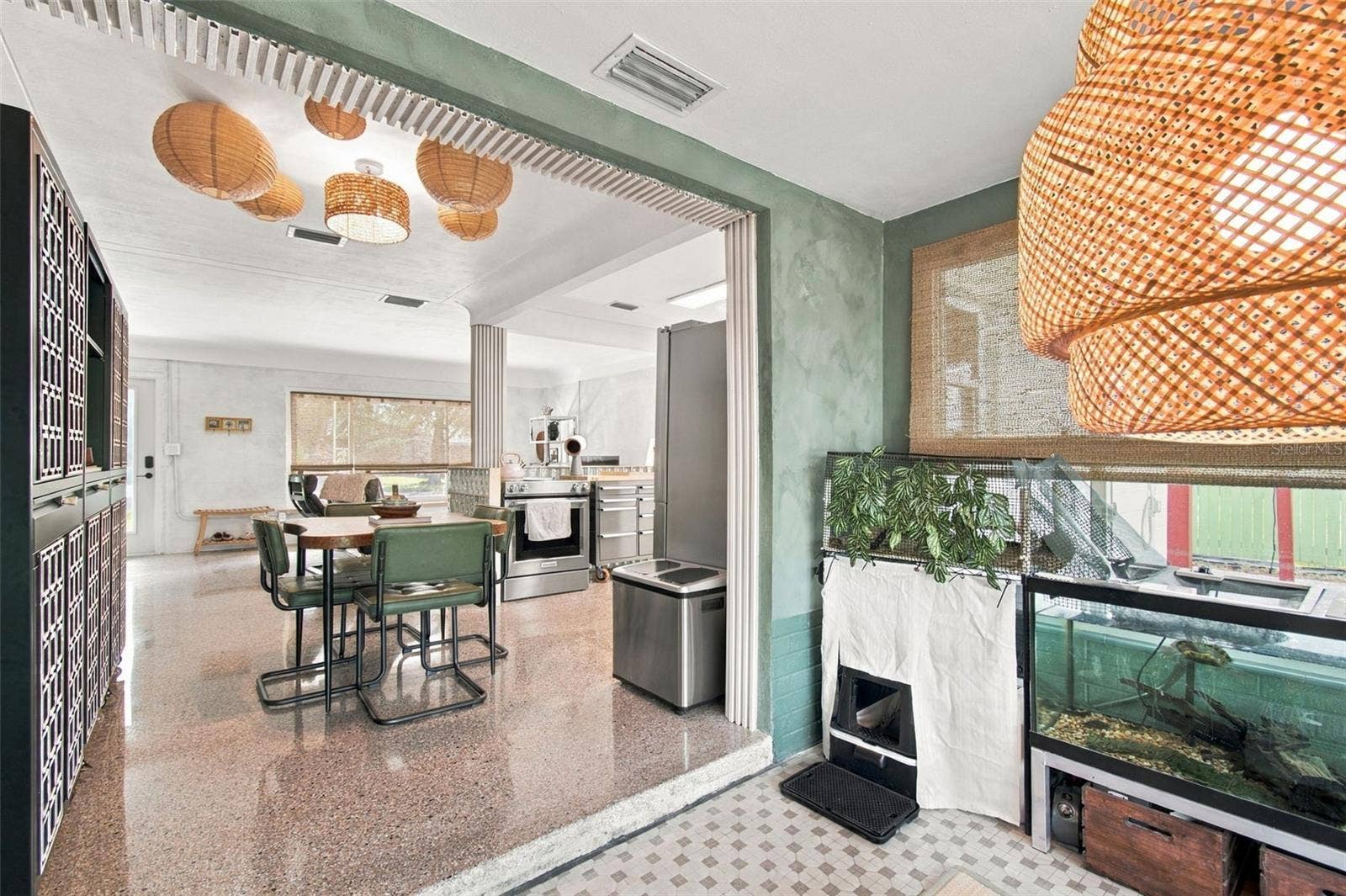 9010 1ST STREET N, St Petersburg, FL 33702 9010 1ST STREET N, St Petersburg, FL 33702