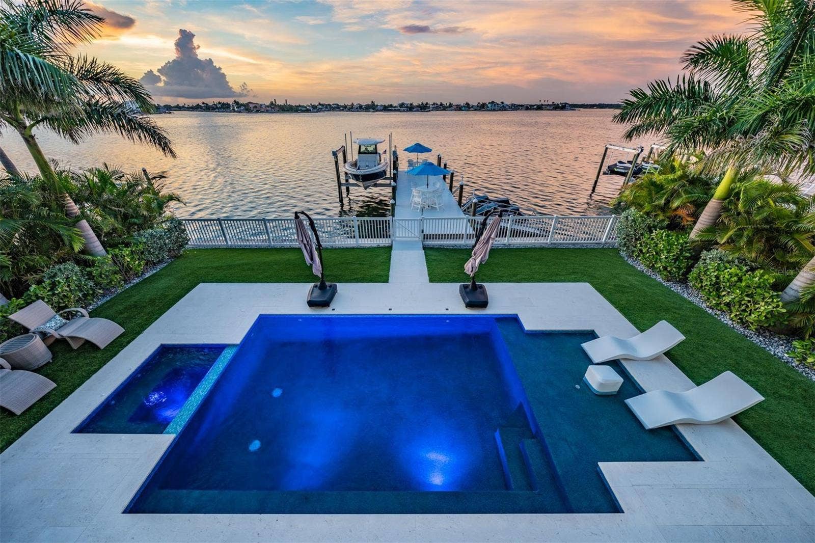 7 PARADISE LANE, Treasure Island, FL 33706