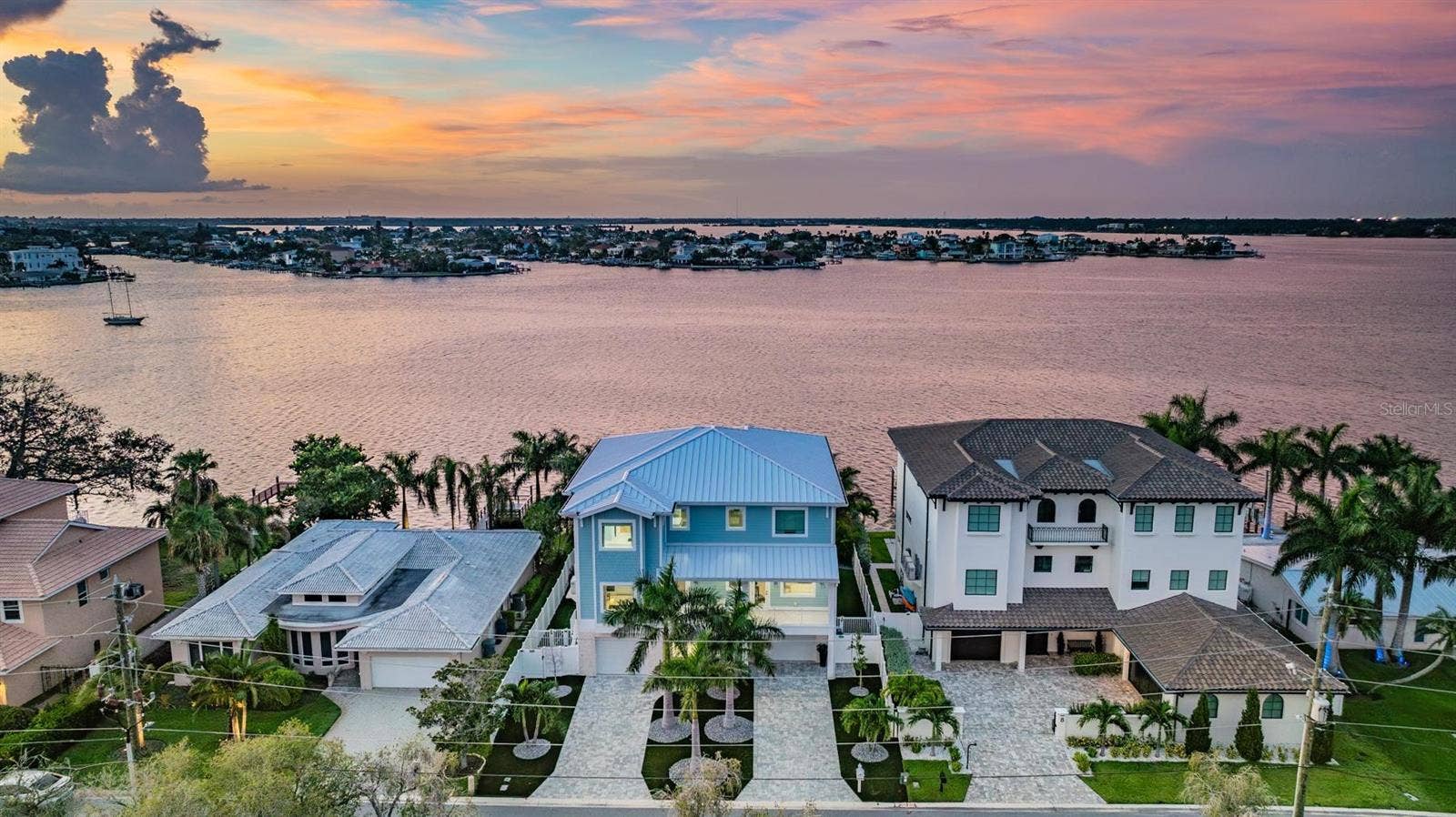 7 PARADISE LANE, Treasure Island, FL 33706