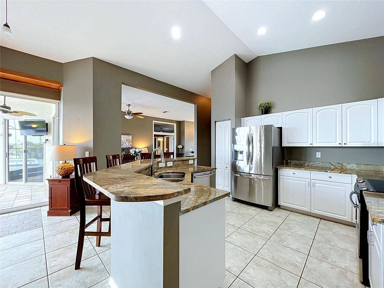 1161 MARINA DRIVE, Tarpon Springs, FL 34689 1161 MARINA DRIVE, Tarpon Springs, FL 34689