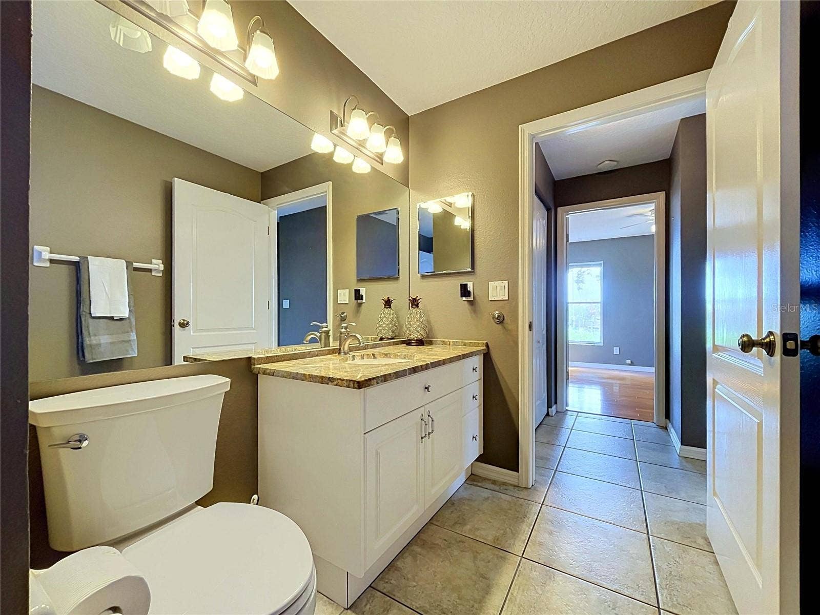 1161 MARINA DRIVE, Tarpon Springs, FL 34689 1161 MARINA DRIVE, Tarpon Springs, FL 34689