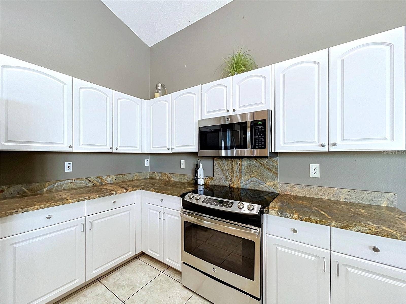 1161 MARINA DRIVE, Tarpon Springs, FL 34689 1161 MARINA DRIVE, Tarpon Springs, FL 34689