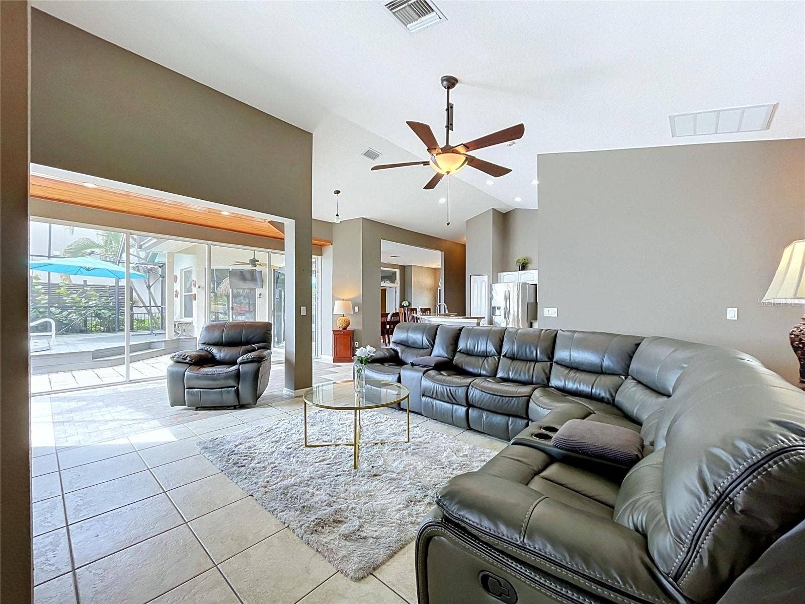 1161 MARINA DRIVE, Tarpon Springs, FL 34689 1161 MARINA DRIVE, Tarpon Springs, FL 34689