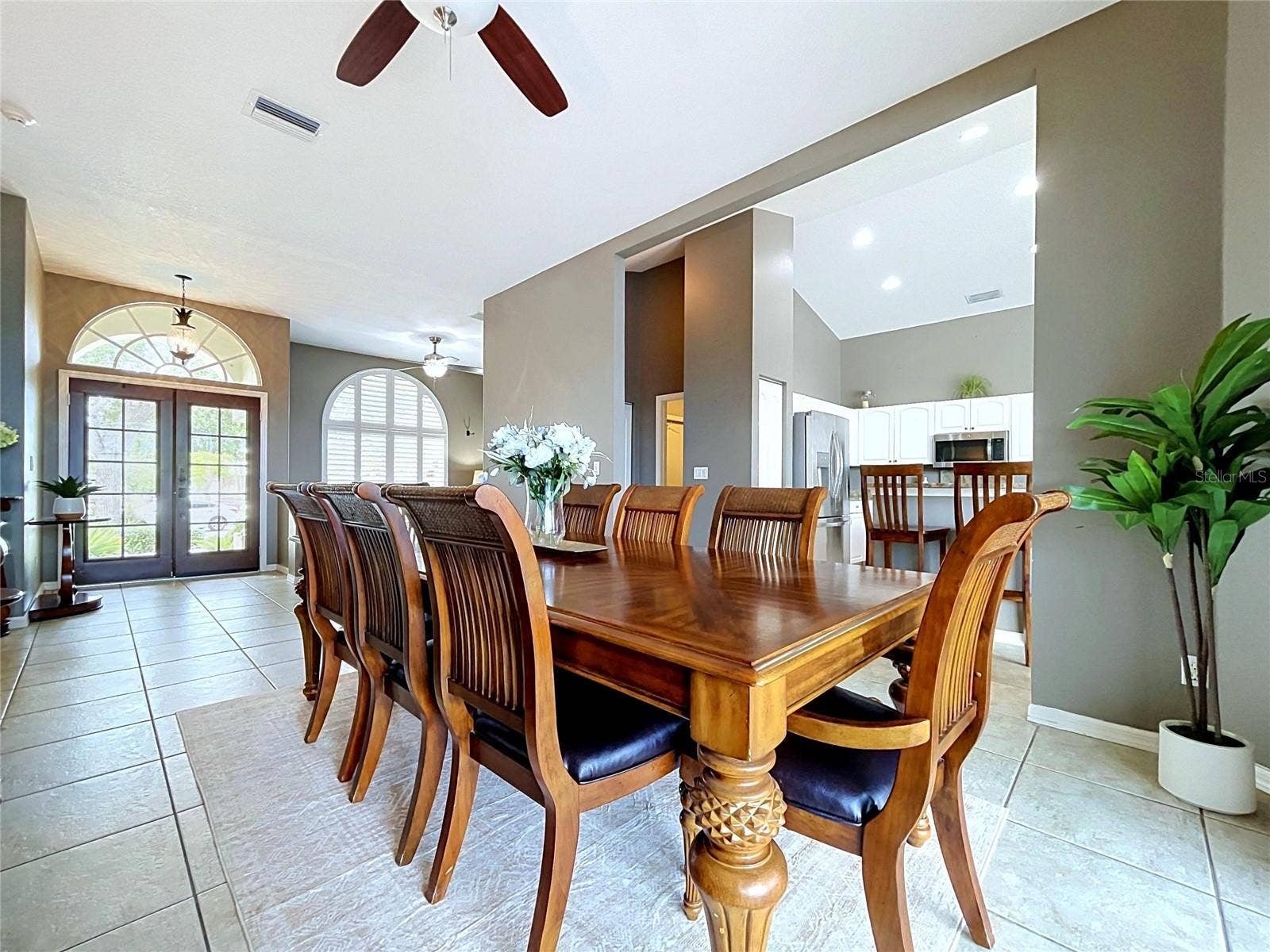 1161 MARINA DRIVE, Tarpon Springs, FL 34689 1161 MARINA DRIVE, Tarpon Springs, FL 34689