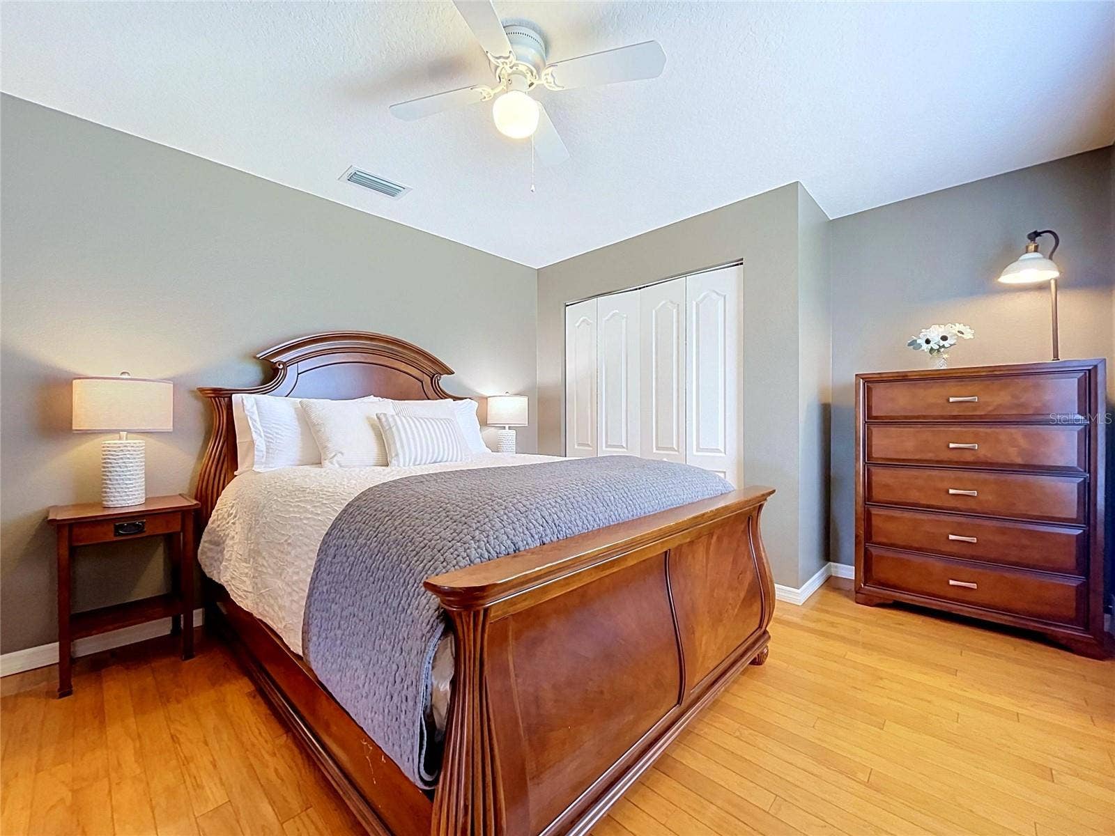 1161 MARINA DRIVE, Tarpon Springs, FL 34689 1161 MARINA DRIVE, Tarpon Springs, FL 34689