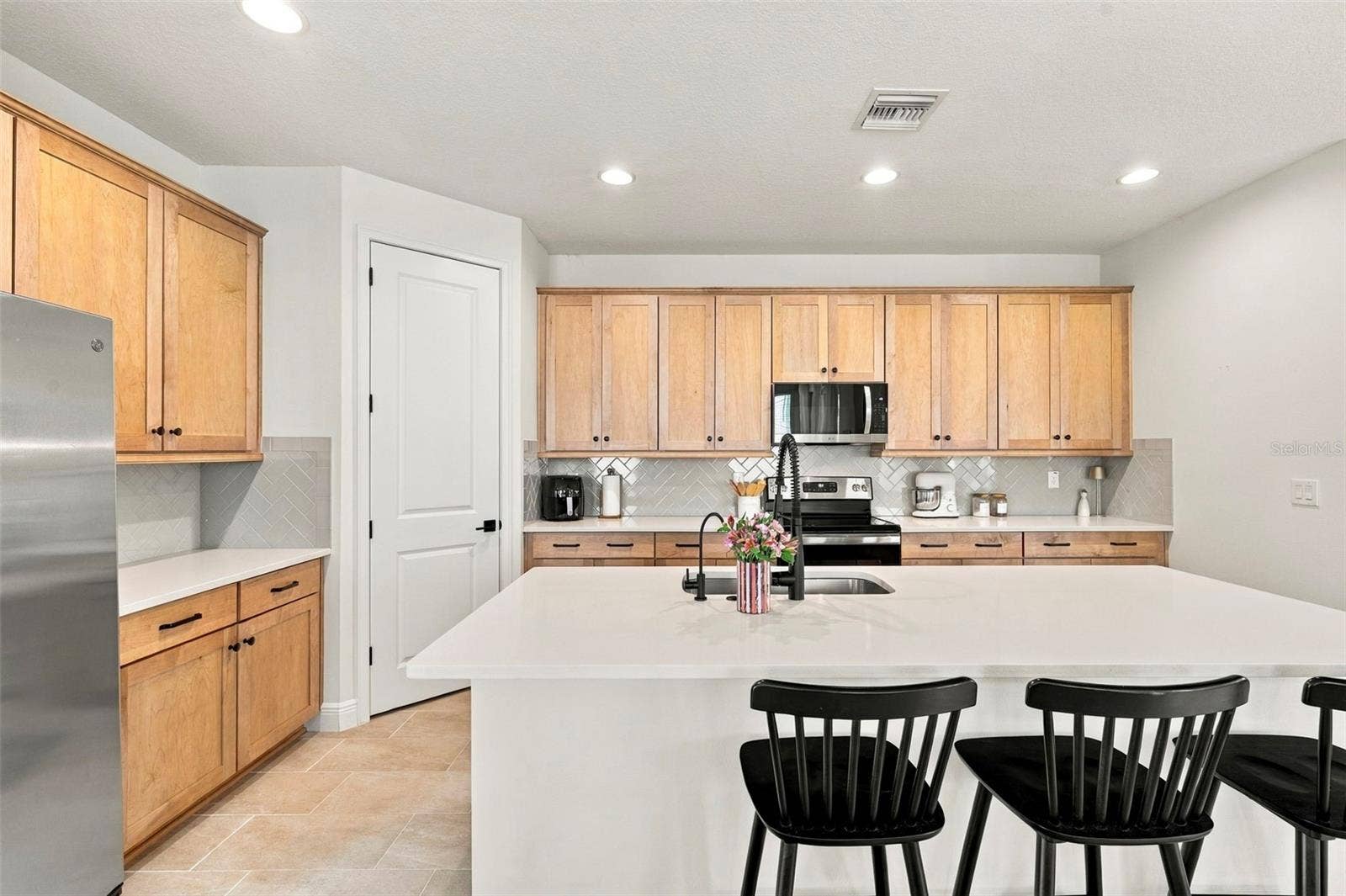 28592 COZY CREEK DRIVE, Wesley Chapel, FL 33543 28592 COZY CREEK DRIVE, Wesley Chapel, FL 33543