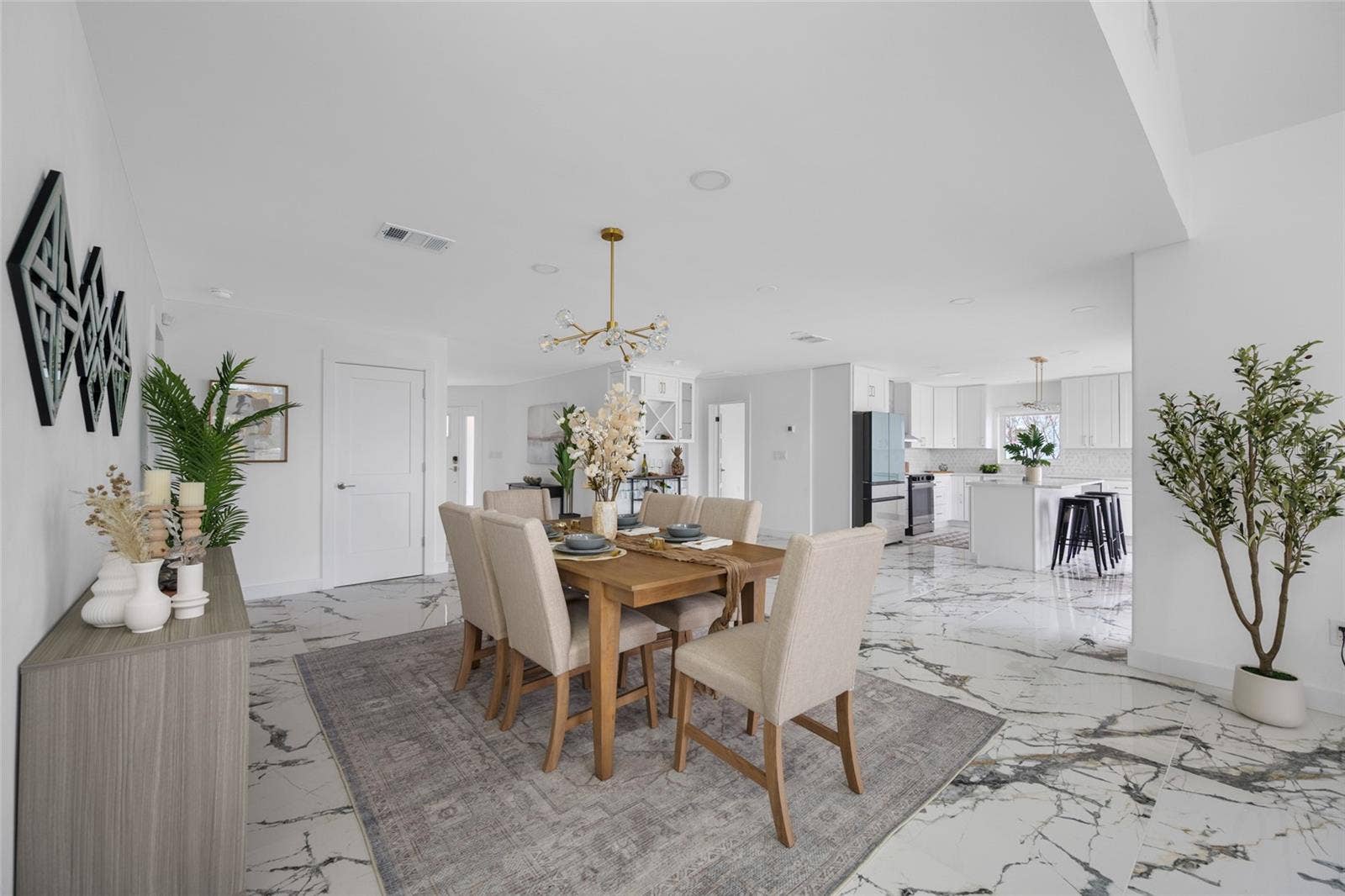 600 115TH AVENUE, Treasure Island, FL 33706