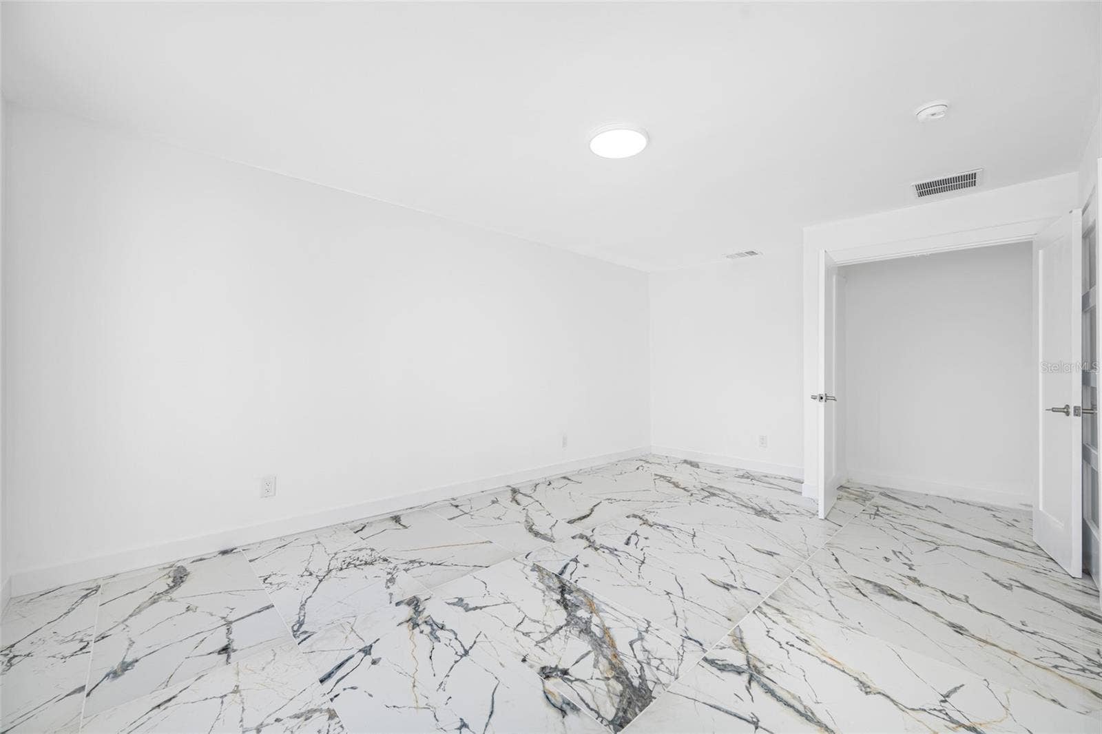 600 115TH AVENUE, Treasure Island, FL 33706